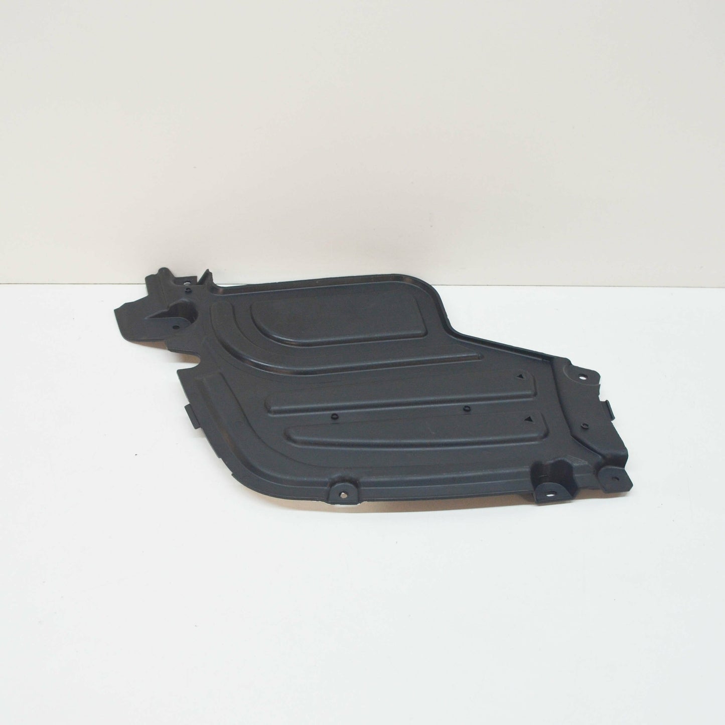 new bmw x5 g05 rear left underbody panelling 51128091981 8091981 original