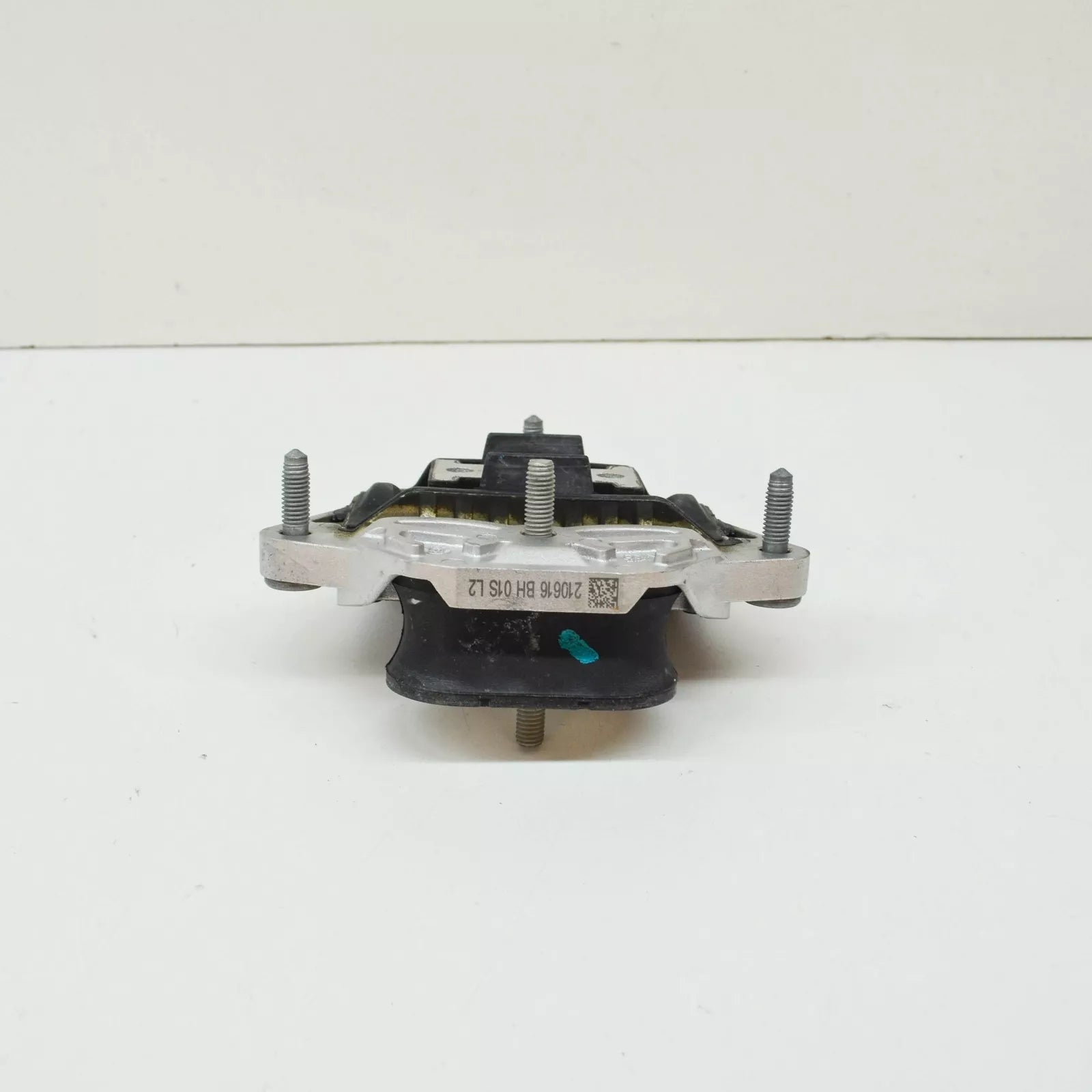 NEW AUDI A4 B9 AUTOMATIC TRANSMISSION MOUNT 8W0399156BH