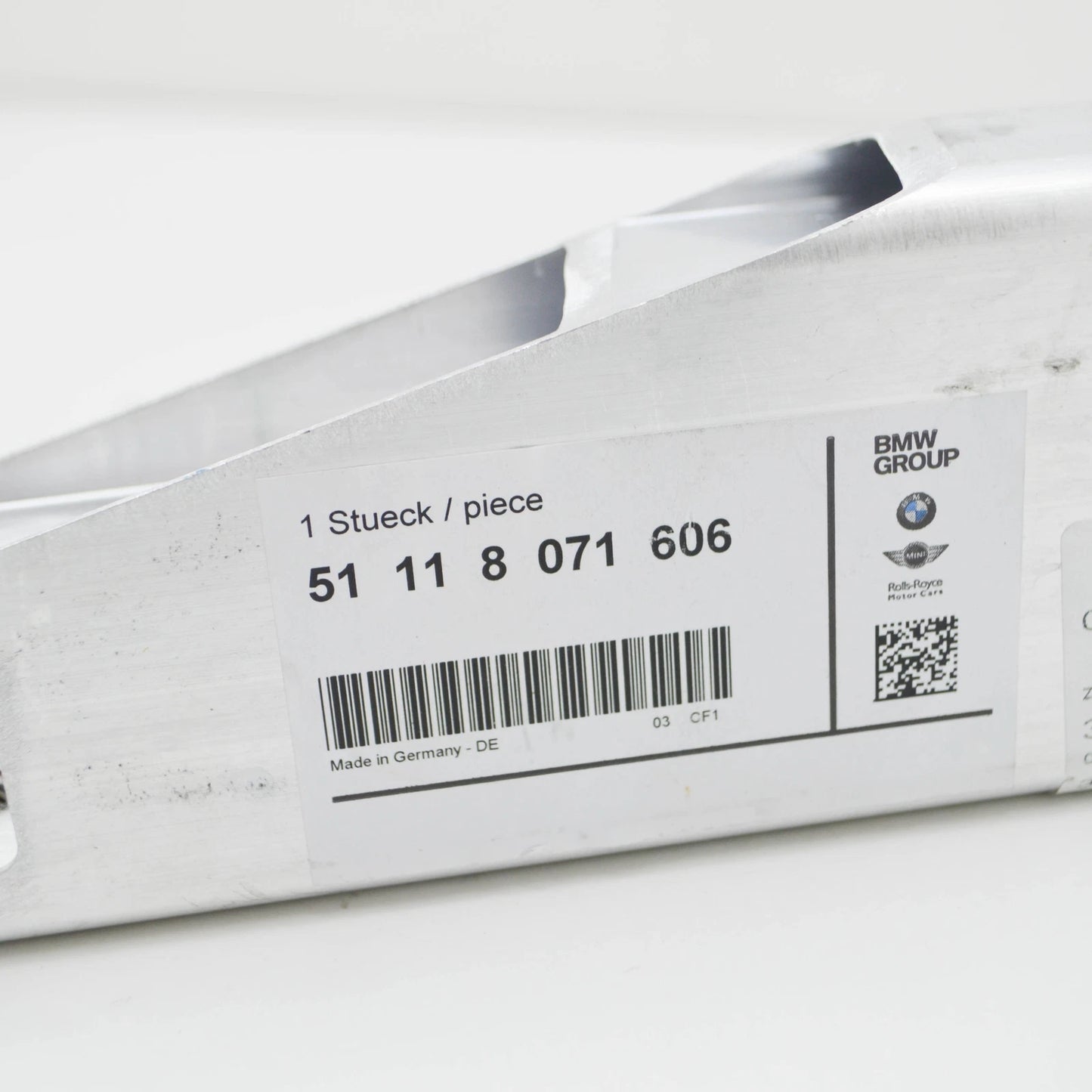 NEW BMW 4 M G22 FRONT RIGHT BUMPER SUPPORT RAIL BRACKET 51118071606 ORIGINAL