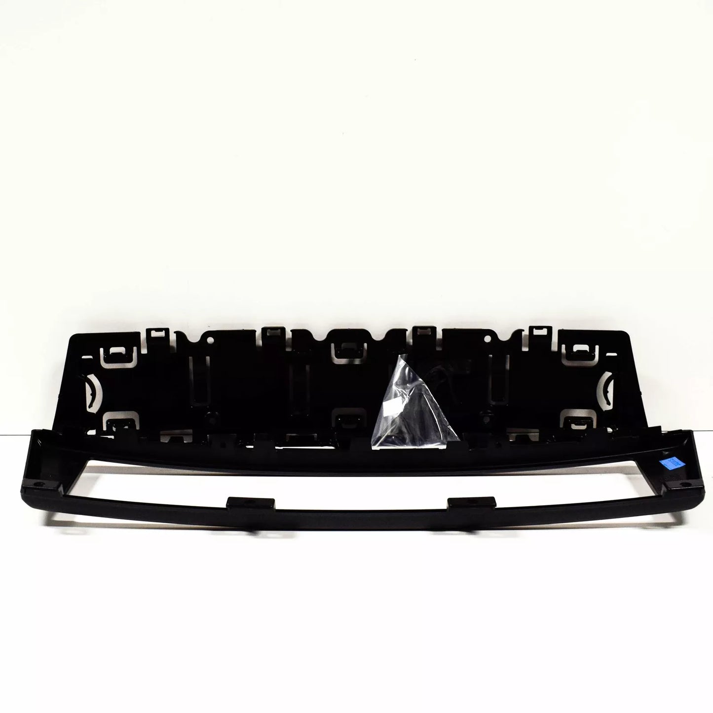 NEW AUDI A3 8P FRONT BUMPER LICENSE PLATE HOLDER BRACKET 8P48072851QP