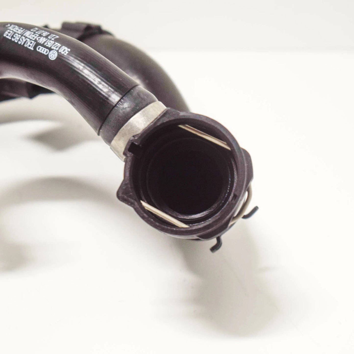 NEW VOLKSWAGEN GOLF MK7 5G COOLANT HOSE 5Q0122051AN