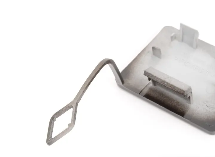 NEW MERCEDES-BENZ C W203 REAR BUMPER TOW EYE COVER A20388504269040 ORIGINAL