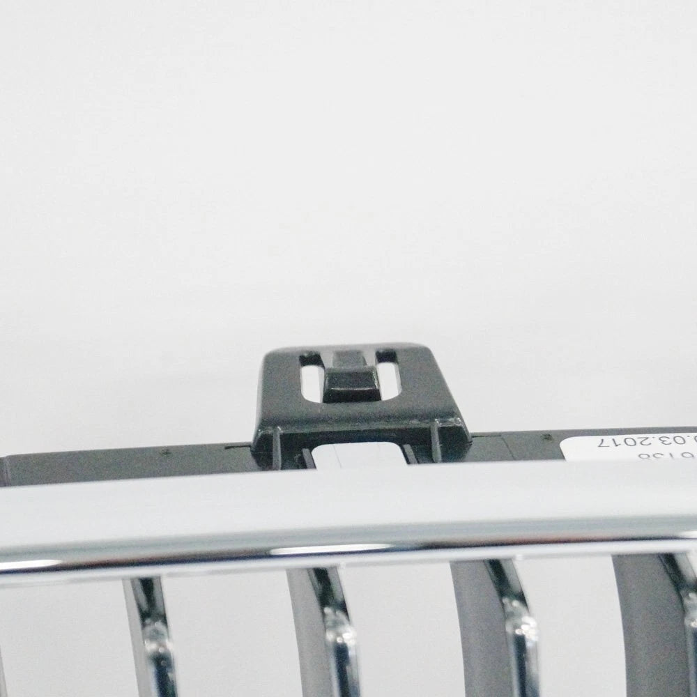NEW BMW 1 SERIES E87 FRONT BUMPER GRILLE RIGHT SIDE 51137179656 7179656 ORIGINAL
