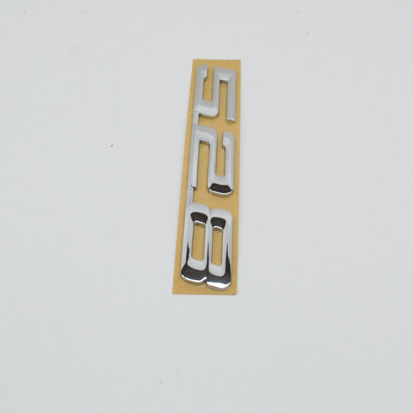 NEW BMW E39 SEDAN TRUNK LID 528 EMBLEM BADGE LOGO SIGN 8167687 51148167687