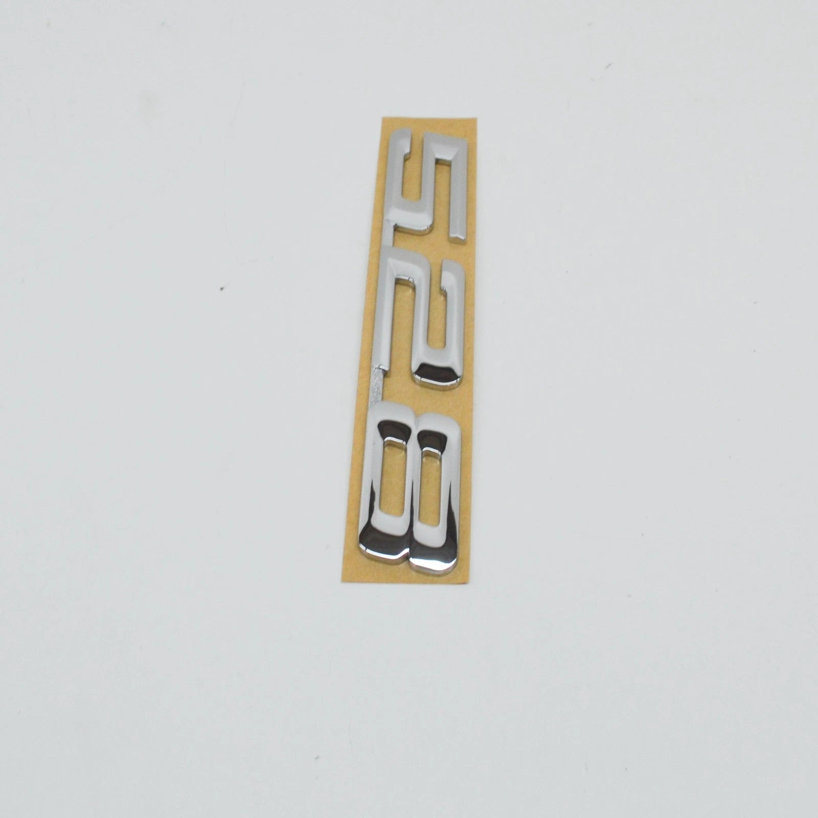 NEW BMW E39 SEDAN TRUNK LID 528 EMBLEM BADGE LOGO SIGN 8167687 51148167687