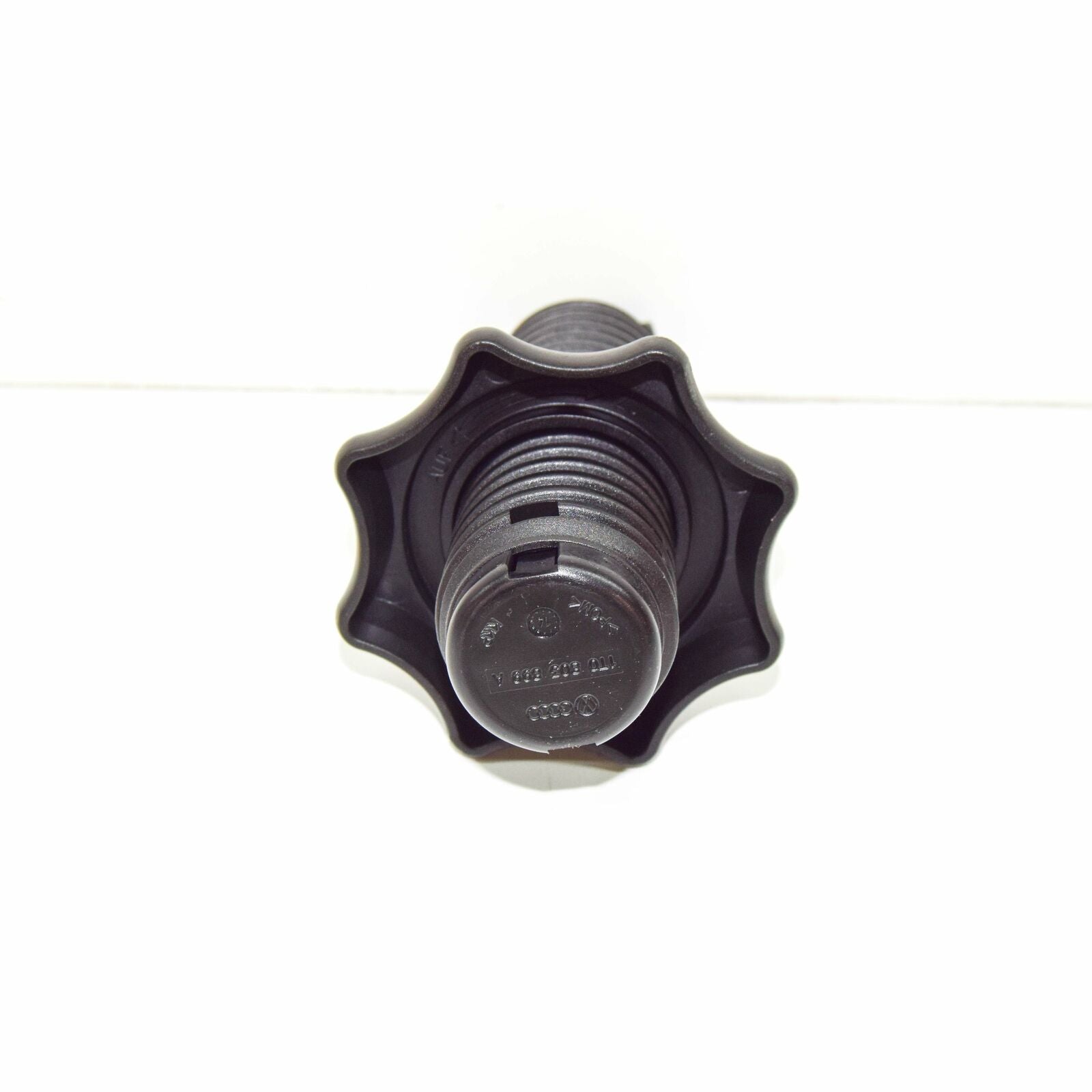 NEW AUDI Q7 4L SPARE WHEEL MOUNTING BOLT 1T0803899A ORIGINAL