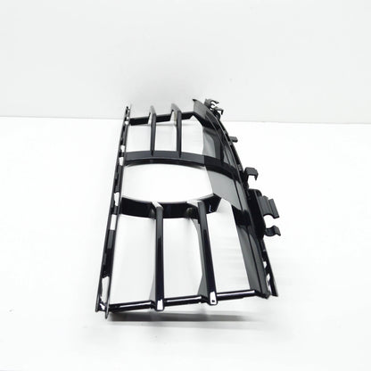 NEW BMW M8 GRAN COUPE G16 FRONT AIR INLET MIDDLE GRILLE 51117444268 ORIGINAL