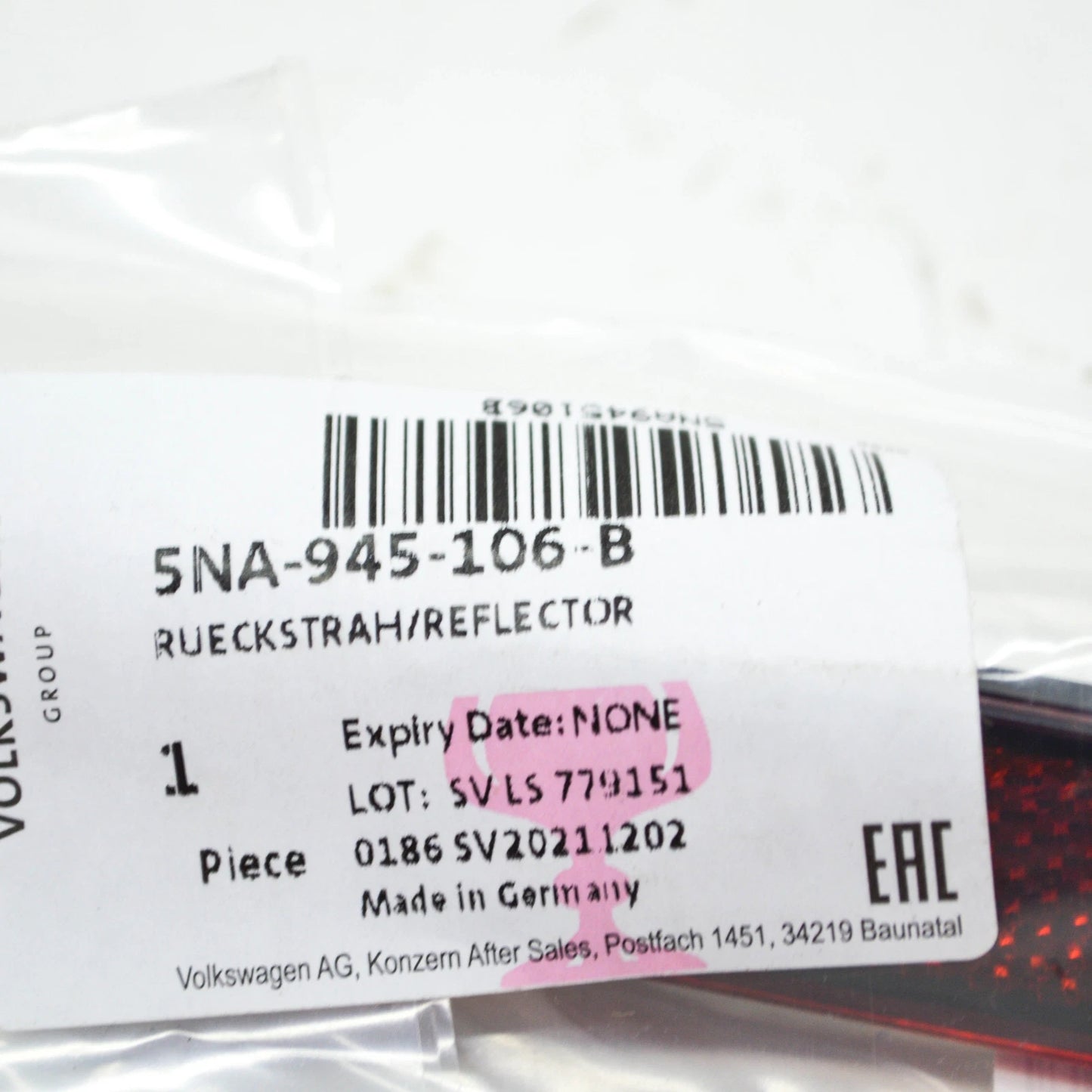 NEW VOLKSWAGEN TIGUAN AD REAR RIGHT BUMPER REFLECTOR 5NA945106B