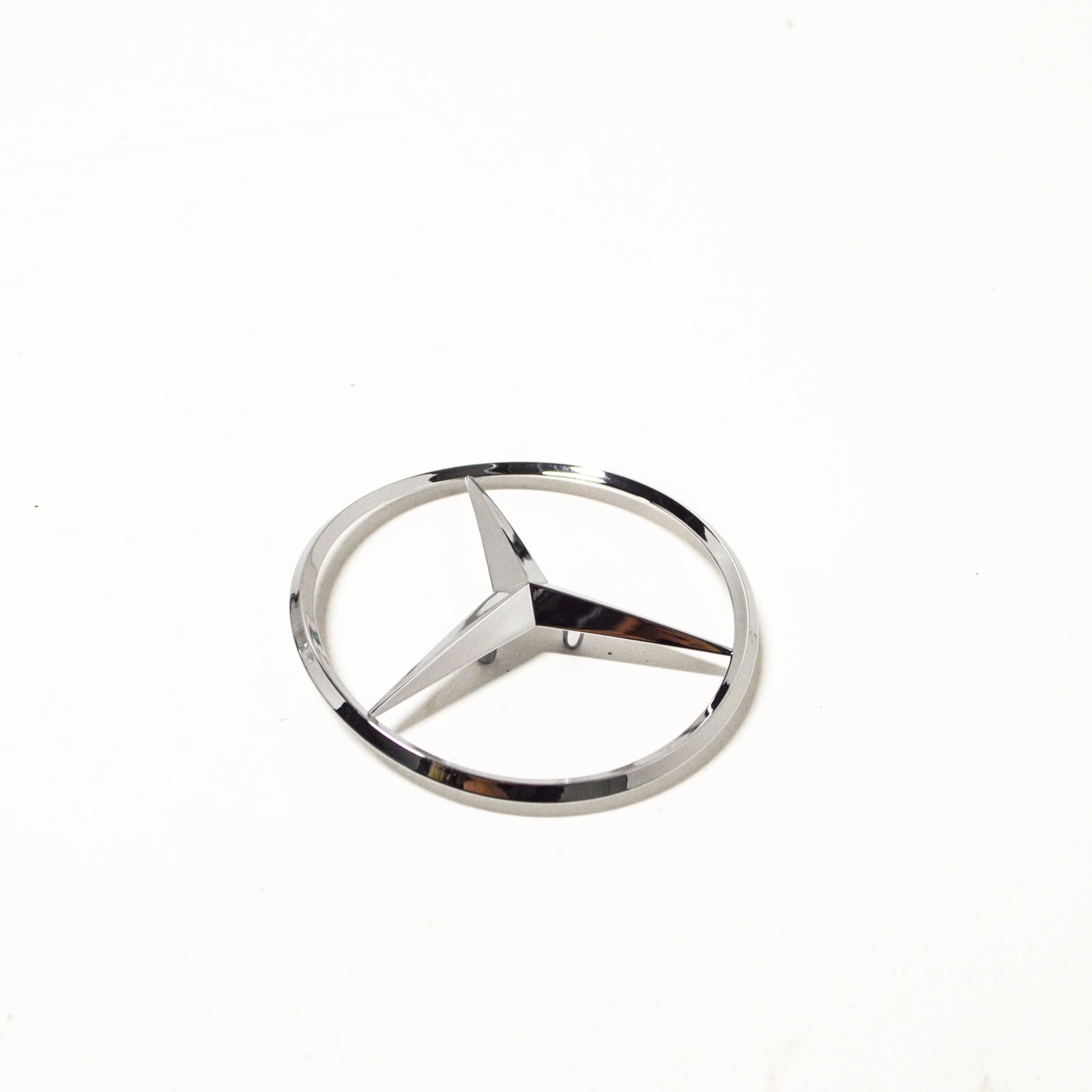 NEW MERCEDES-BENZ CLK C208 TRUNK LID BADGE EMBLEM A2087580058 2001 ORIGINAL