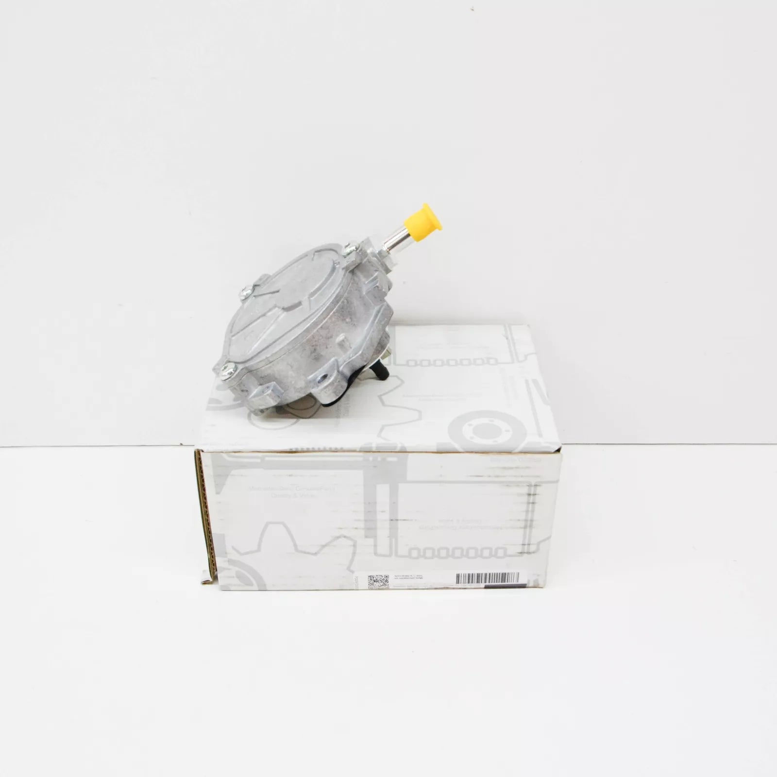 NEW MERCEDES-BENZ SLK R171 VACUUM PUMP A2712301565 ORIGINAL