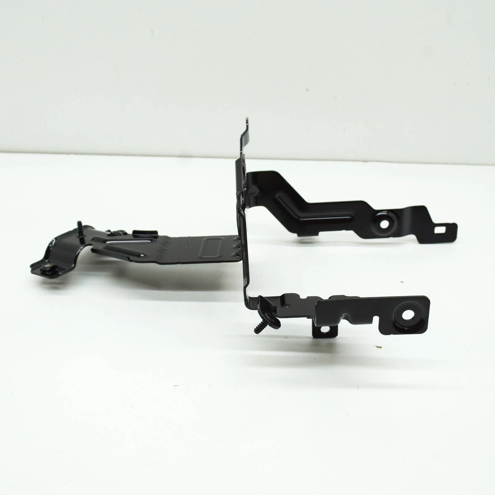 NEW BMW 3 G20 STRAIN RELIEF HOLDER 61139371348 ORIGINAL