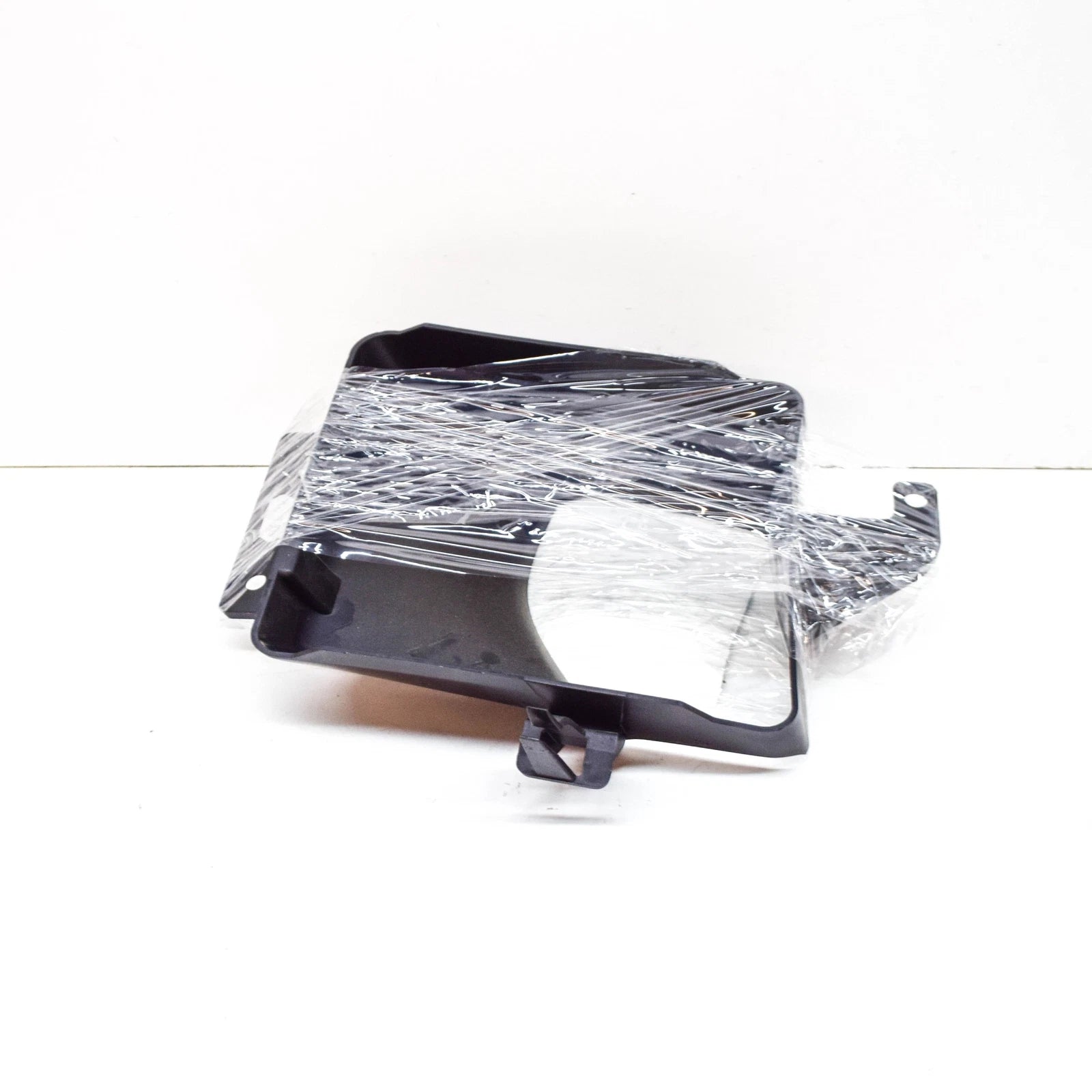 NEW BMW M2 F87 RADIATOR LEFT AIR DUCT 51748064145 8064145 2016 ORIGINAL