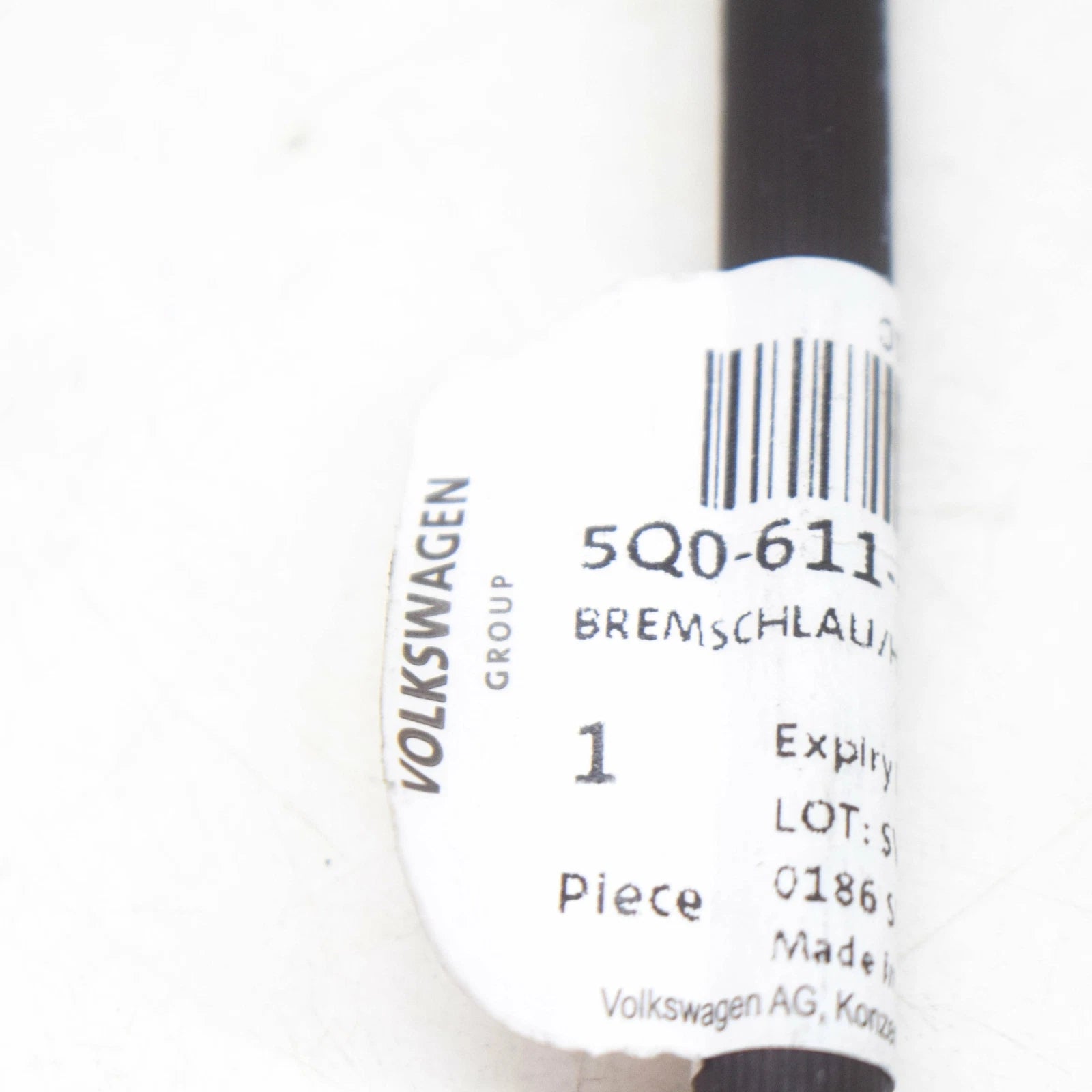 NEW AUDI Q3 F3 FRONT BRAKE PIPE HOSE 5Q0611701C