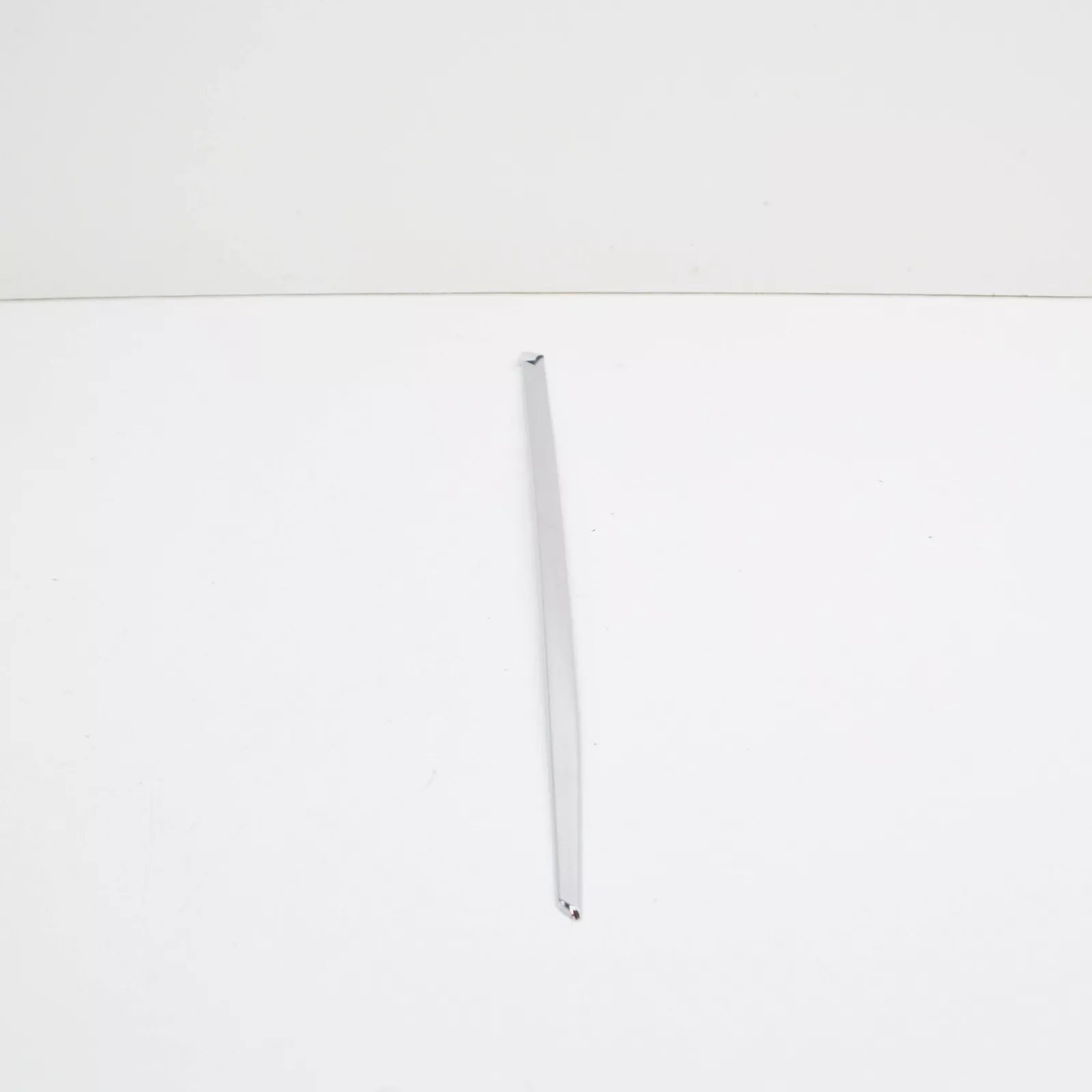 NEW MERCEDES-BENZ E COUPE C207 REAR LEFT FENDER STRIP A2076980162 ORIGINAL