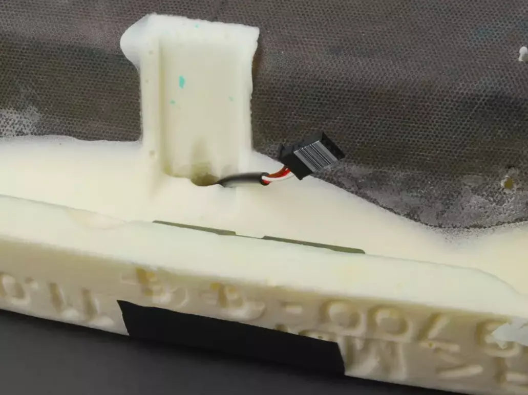 NEW BMW 3 E90 FRONT RIGHT SEAT BOTTOM FOAM 52107244128 7244128 ORIGINAL