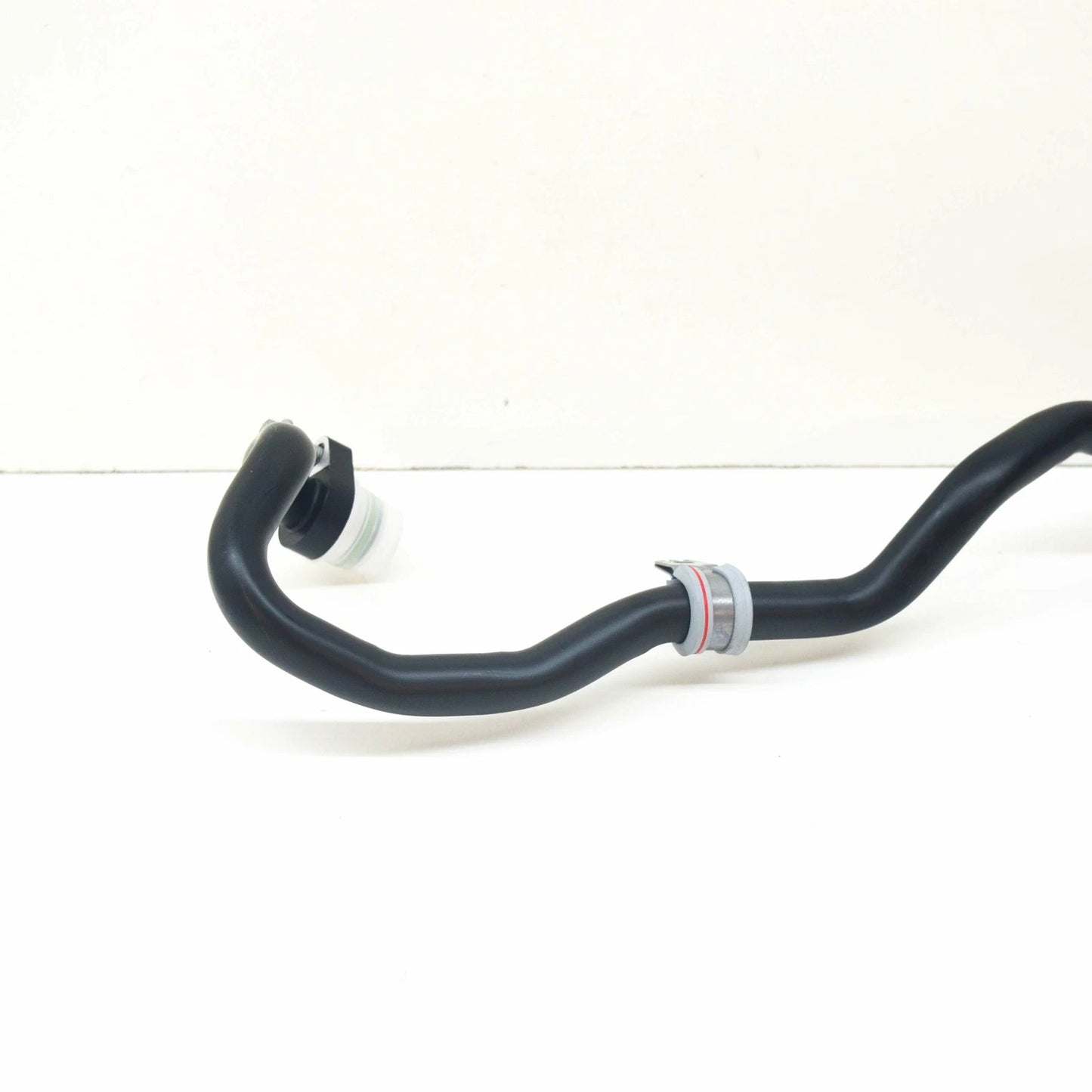 NEW MB S W222 THERMOSTAT TO RADIATOR OIL FEED LINE A2225002388 ORIGINAL