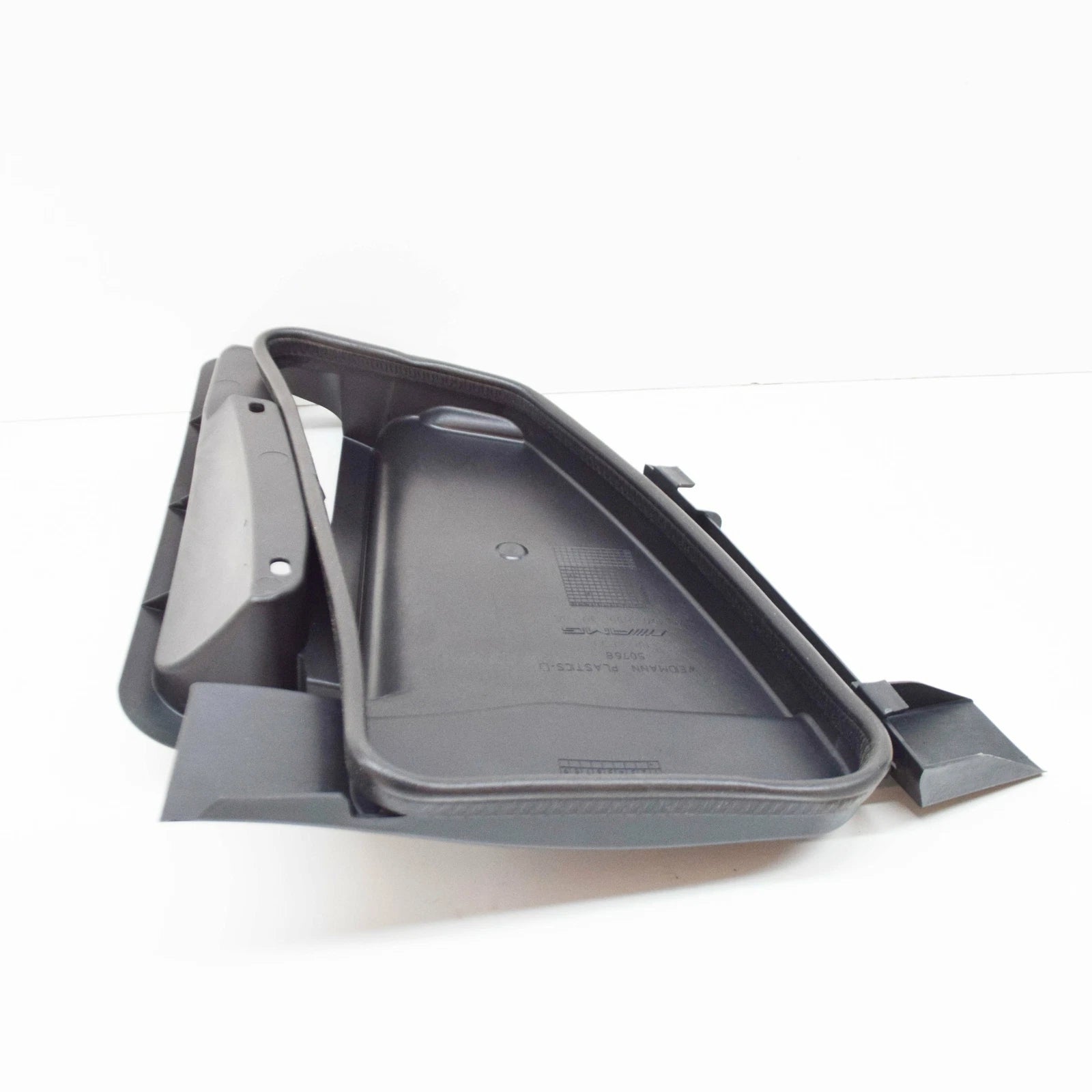 NEW MERCEDES-BENZ AMG GT C190 LEFT SIDE AIR DUCT A1908303900