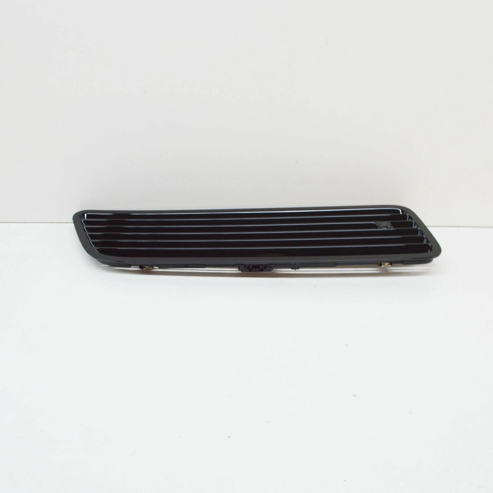 NEW MB S W221 FRONT BONNET HOOD RIGHT AIR VENT GRILLE UPPER A22188002059