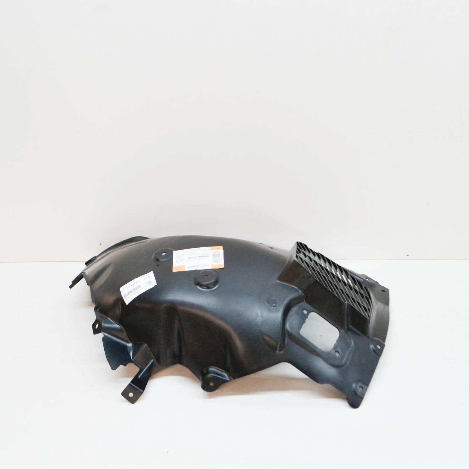 NEW BMW 3 G20,G28 FRONT LEFT INNER FENDER FRONT PART 7340909 51717340909