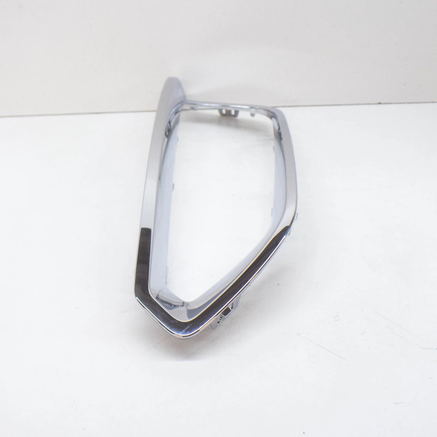 NEW BMW 2 F22 LEFT FOG LIGHT TRIM LUXURY 51117403871 7403871 2015 ORIGINAL