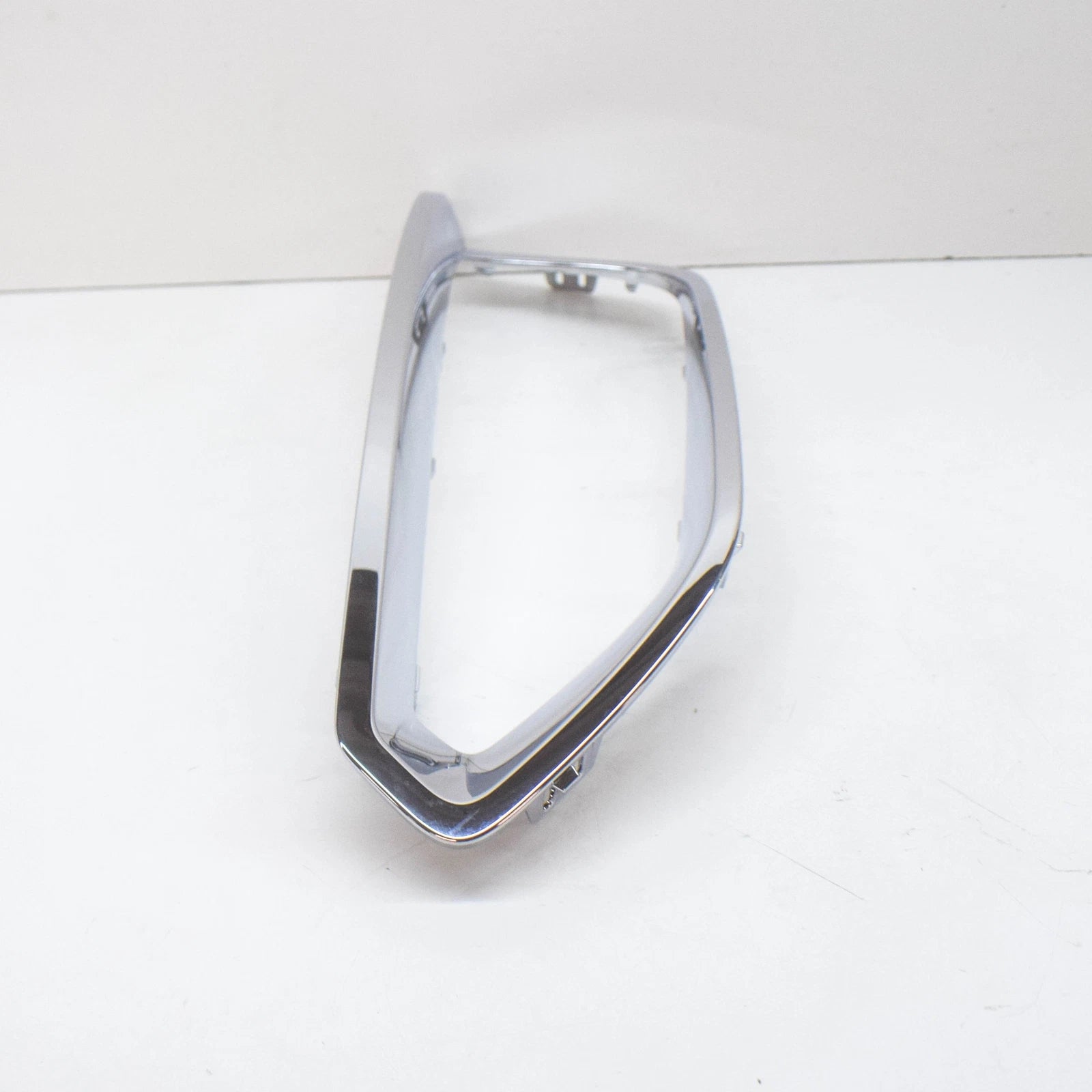 NEW BMW 2 F22 LEFT FOG LIGHT TRIM LUXURY 51117403871 7403871 2015 ORIGINAL