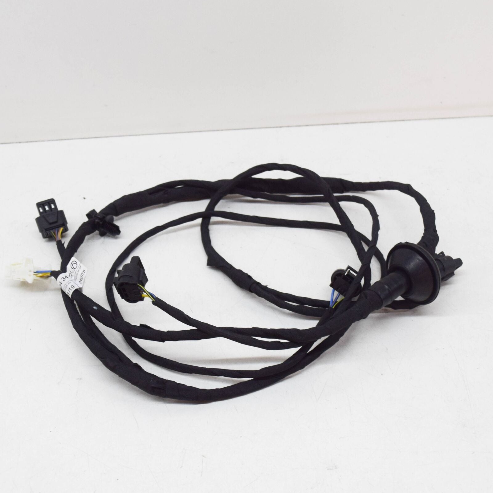 NEW MERCEDES-BENZ C W204 REAR BUMPER PARKTRONIC WIRING A2075403434 ORIGINAL