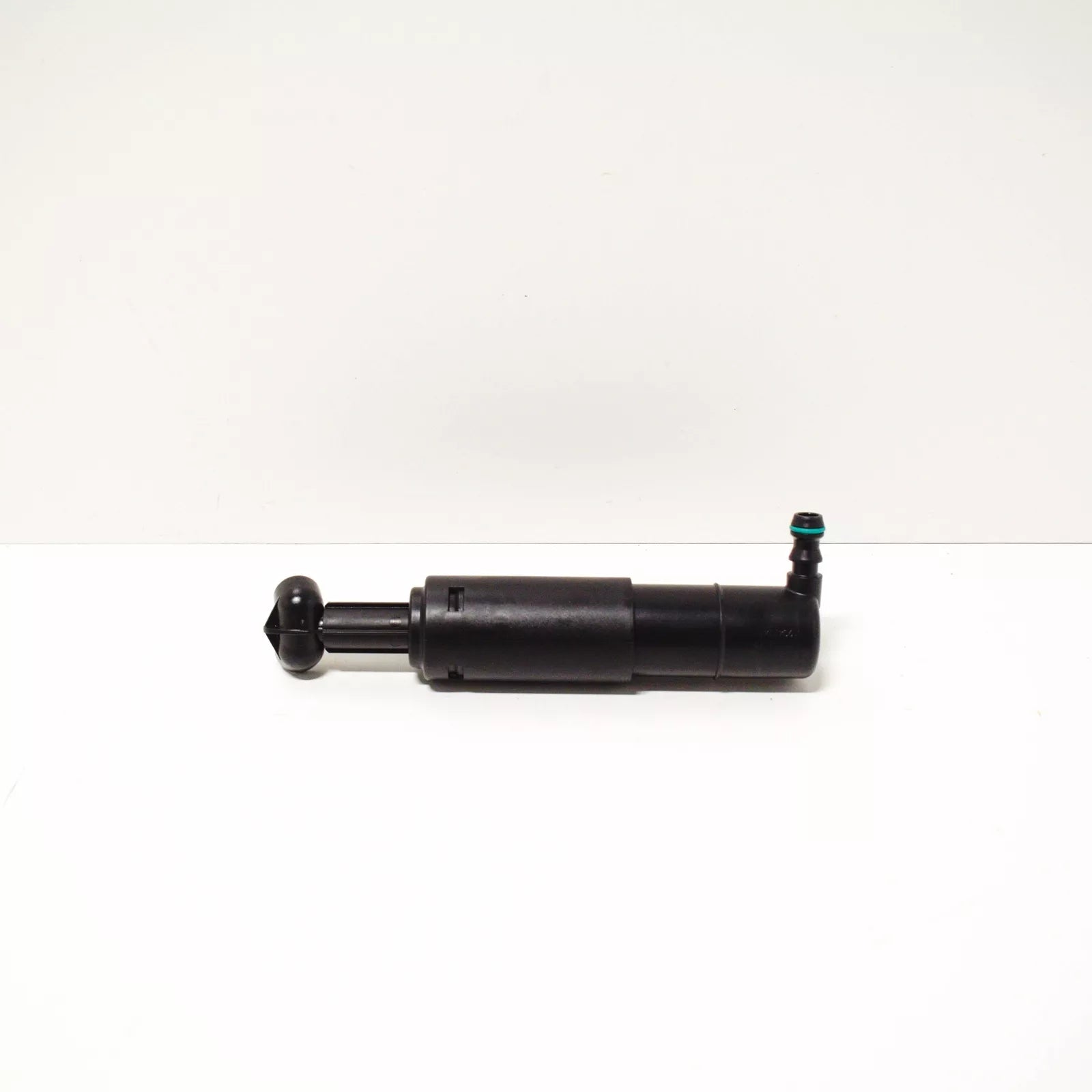 NEW MERCEDES-BENZ C-CLASS W204 RIGHT HEADLIGHT WASHER NOZZLE A2048602847