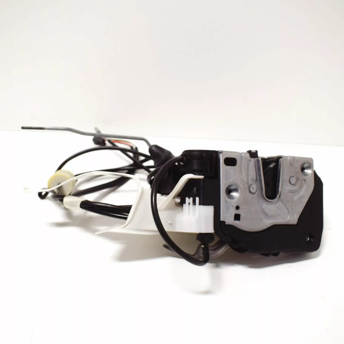 NEW MERCEDES-BENZ SLK R171 FRONT LEFT DOOR LOCK LHD A1717202535