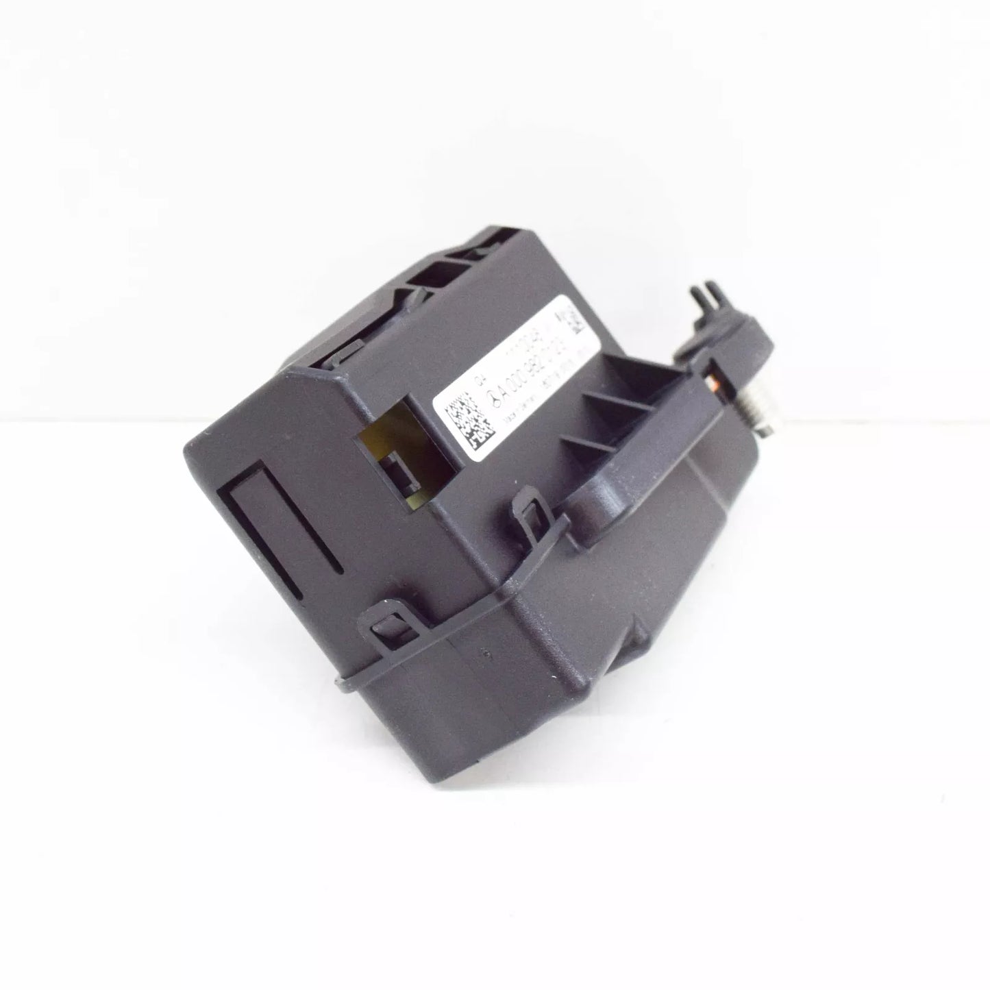 NEW MERCEDES-BENZ GLE W166 FRONT RIGHT FOOTWELL RELAY A0009820123 2016 10892345