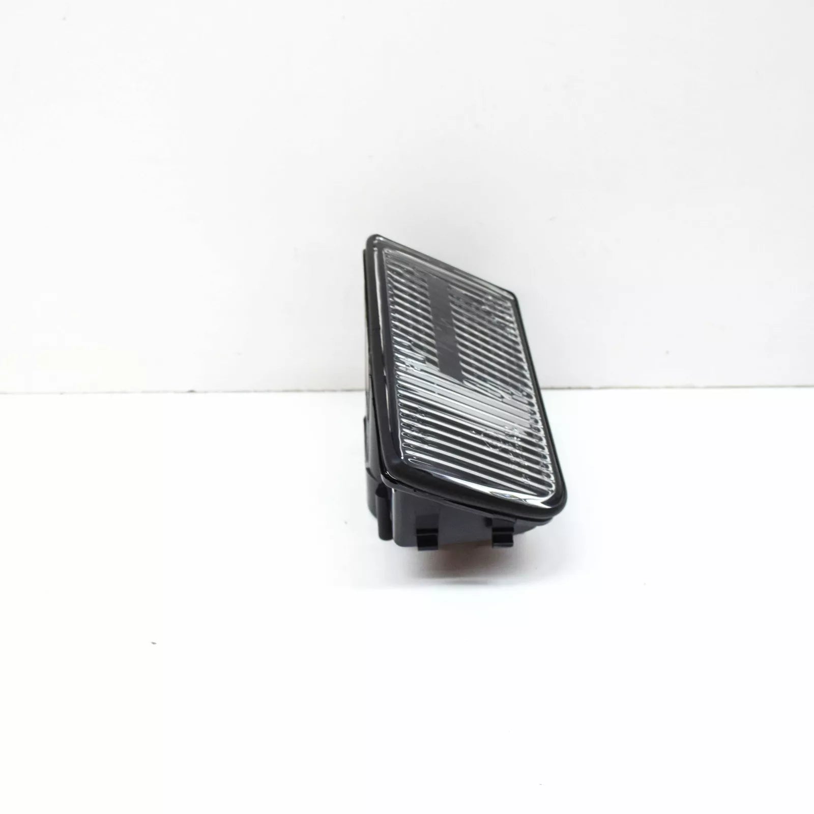 NEW BMW 5 E34 FRONT RIGHT FOG LIGHT LAMP LENS 63171384234 ORIGINAL