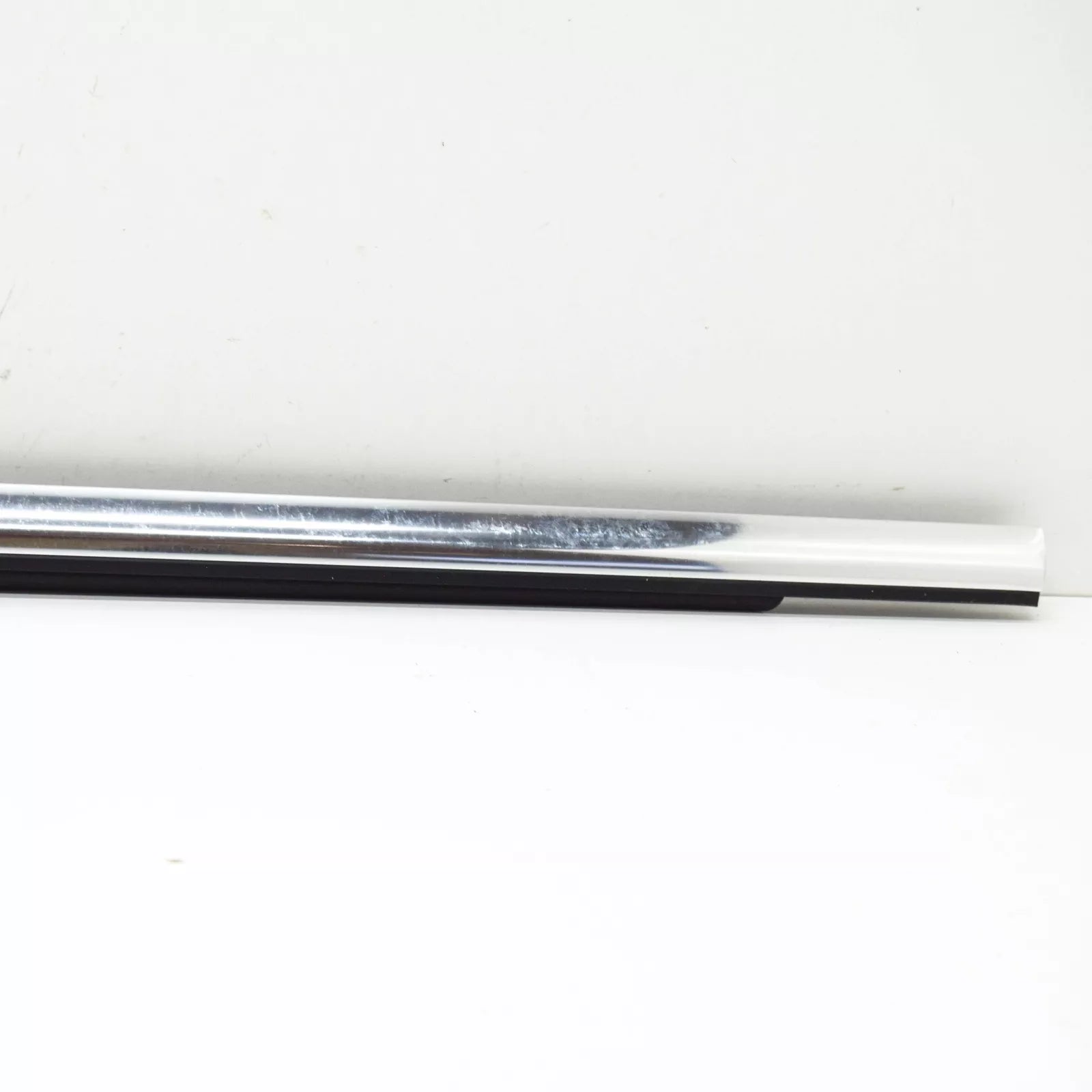 NEW AUDI A4 B9 REAR LEFT DOOR WINDOW BELT MOLDING 8W0853763E2ZZ ORIGINAL