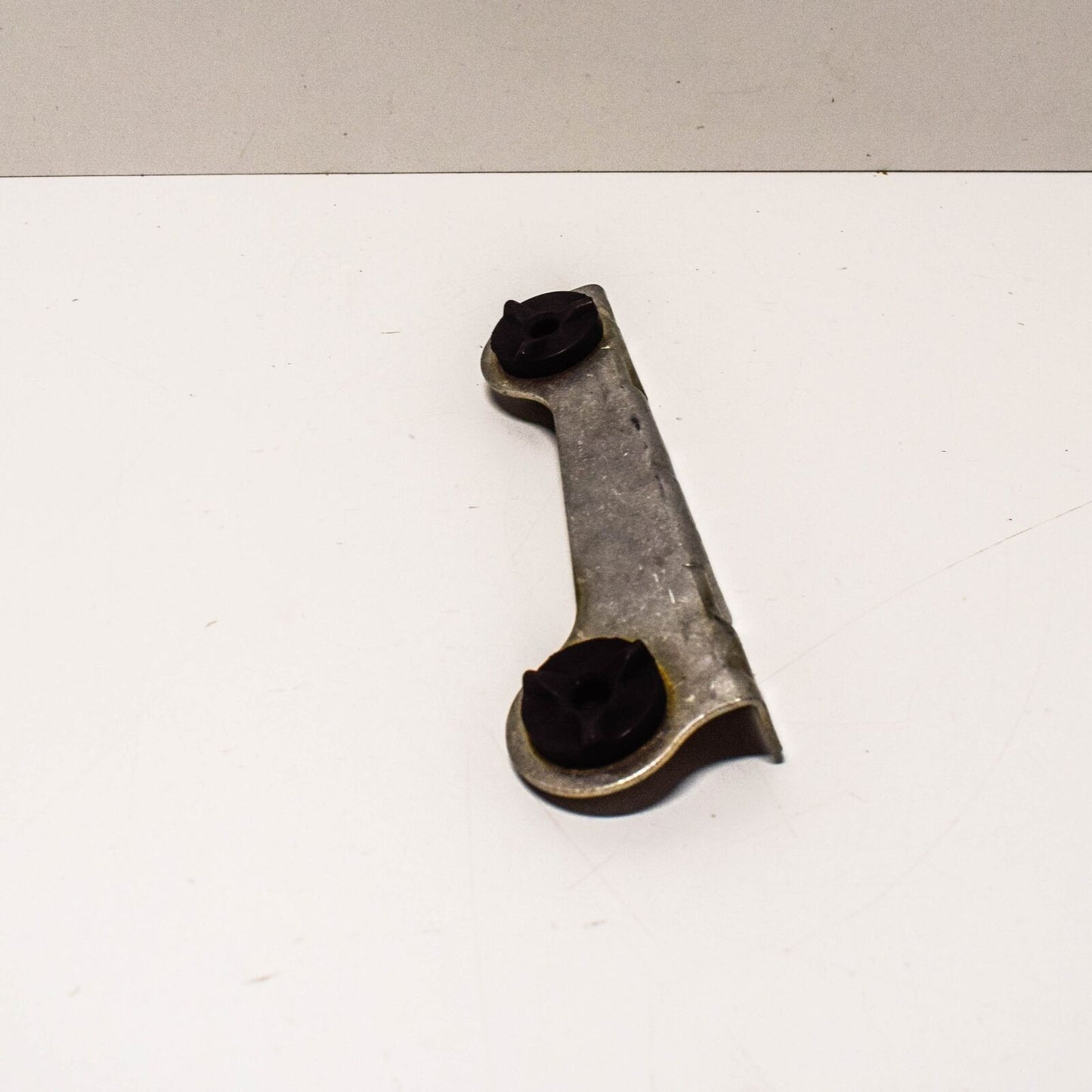 NEW MERCEDES BENZ SLS AMG C197 LEFT TOP OIL COOLER BRACKET A1975003231 ORIGINAL