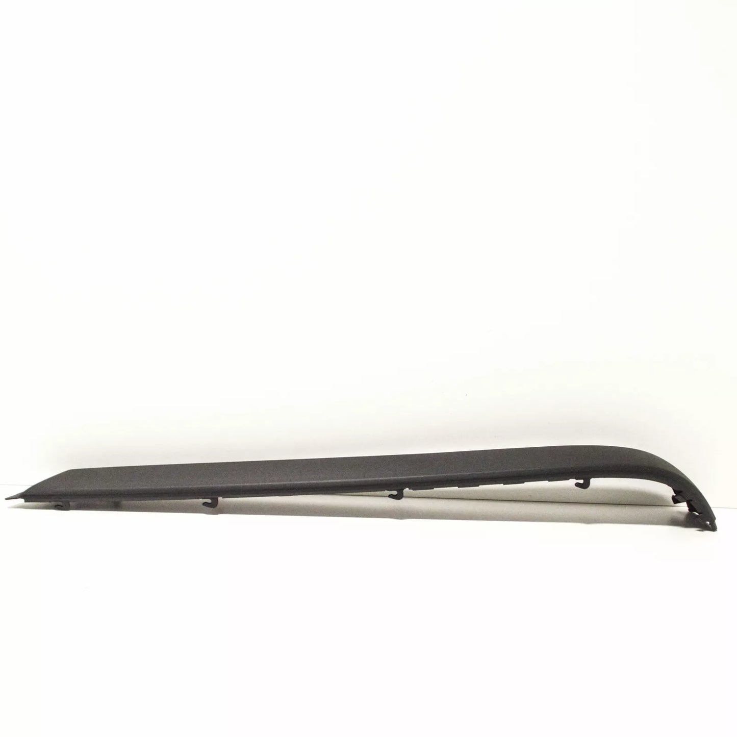 NEW BMW 5 E34 REAR BUMPER RIGHT TRIM 51128148818 8148818 1995
