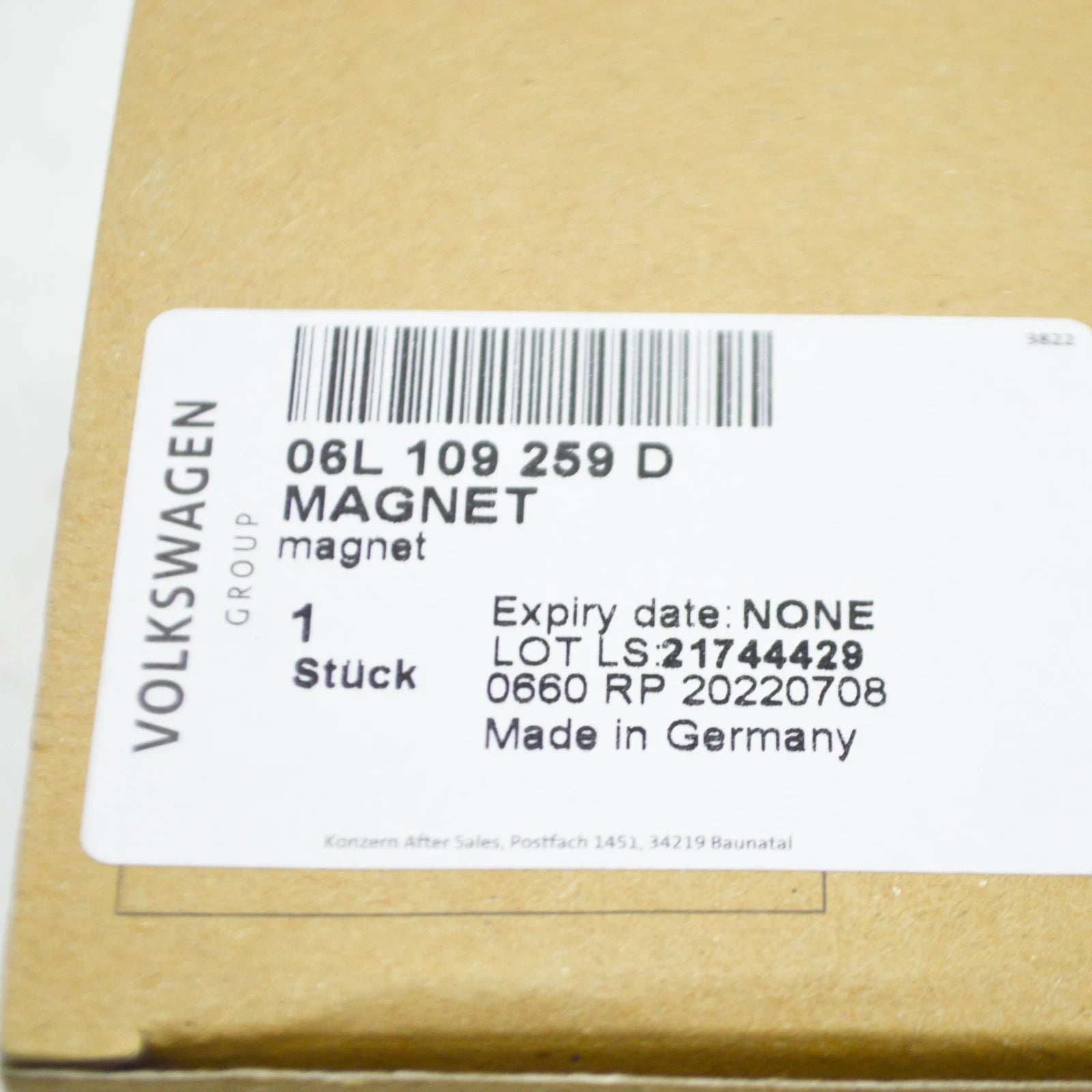 NEW AUDI A4 B8 CAMSHAFT ADJUSTER MAGNET 06L109259D