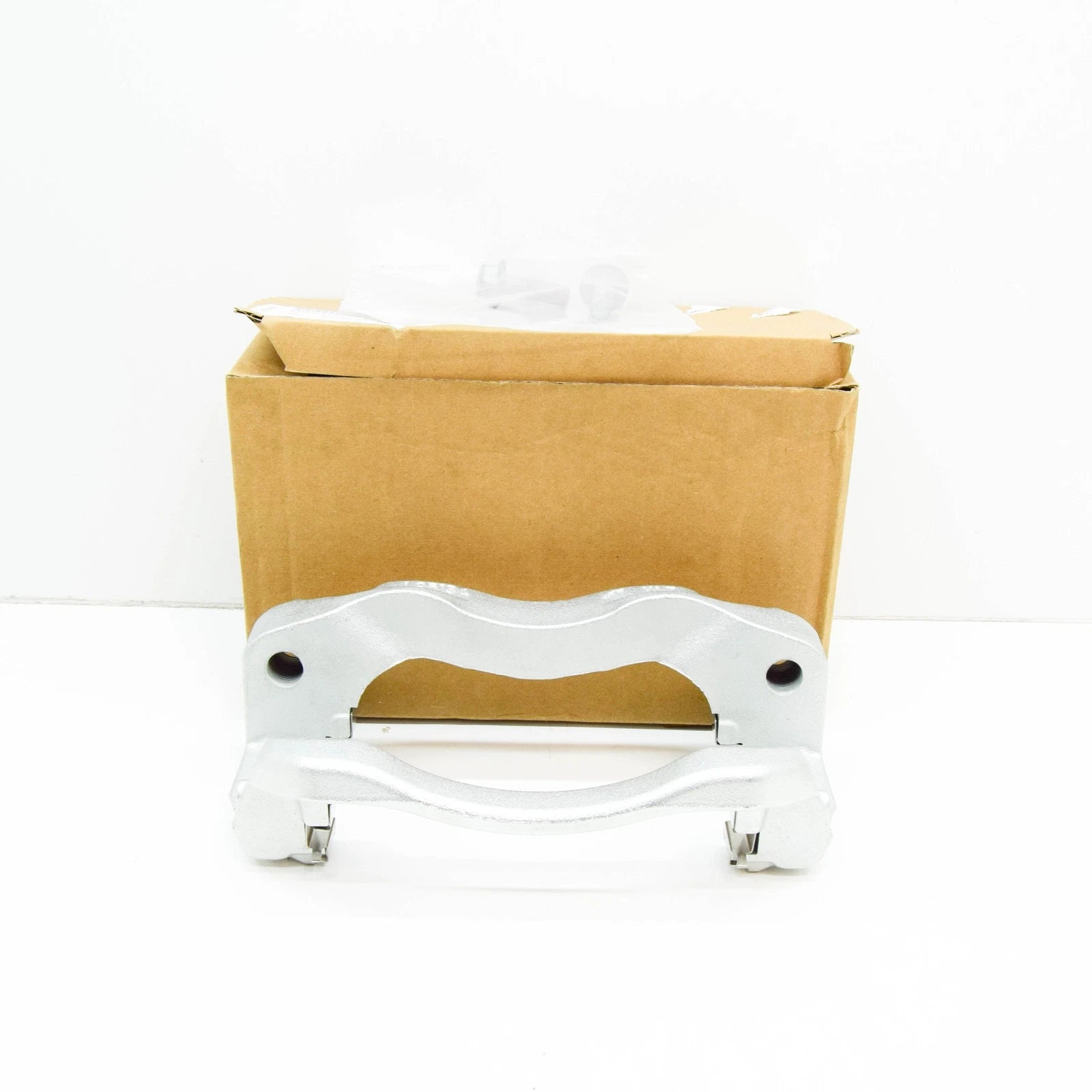 NEW VOLKSWAGEN CRAFTER FURGON SY REAR BRAKE PAD CARRIER 2N0615425B ORIGINAL