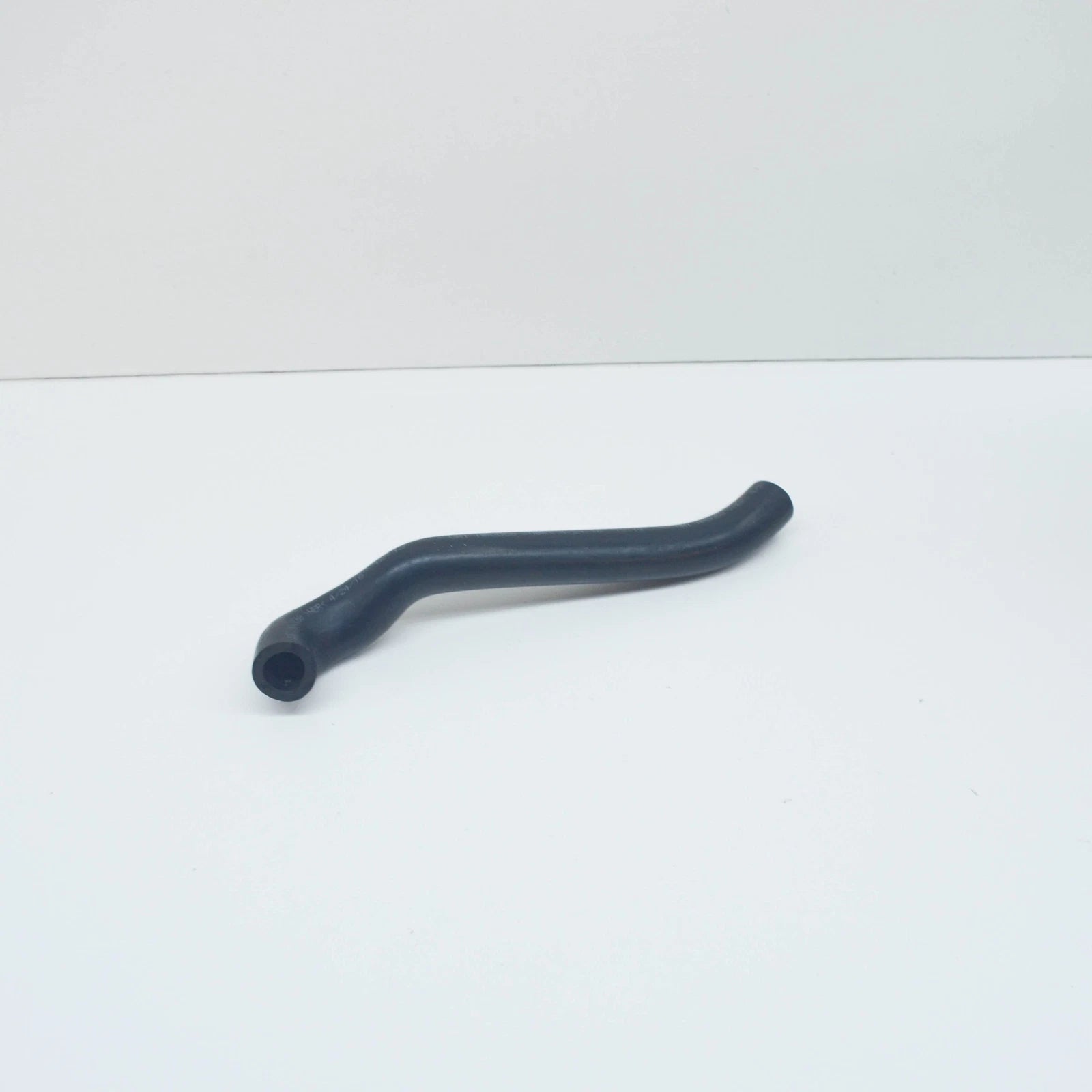 NEW BMW 3 E30 CRANKCASE VENTILATION HOSE 11151284611 1284611 ORIGINAL