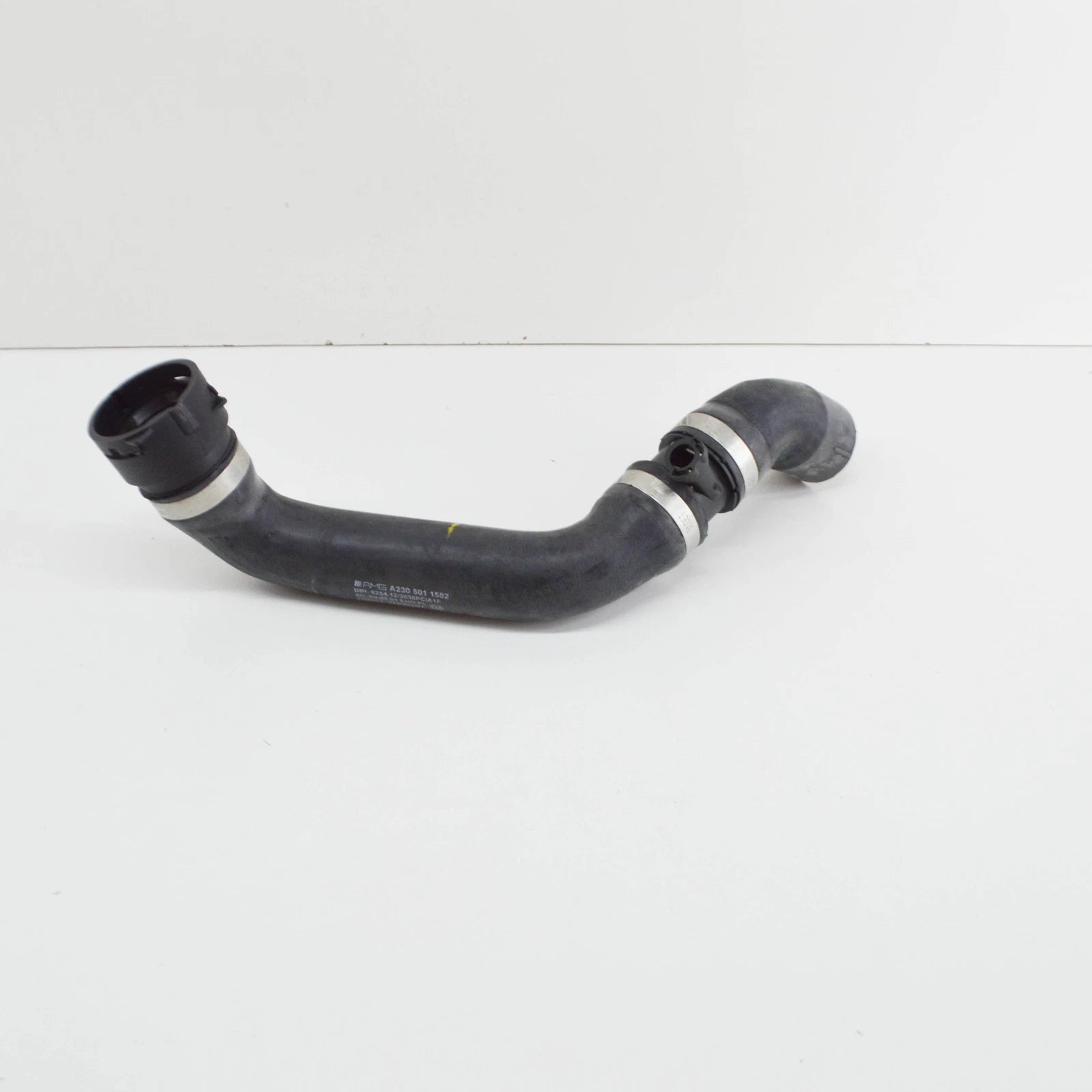 NEW MERCEDES-BENZ SL R230 AMG RADIATOR TOP COOLANT HOSE A2305011582 ORIGINAL