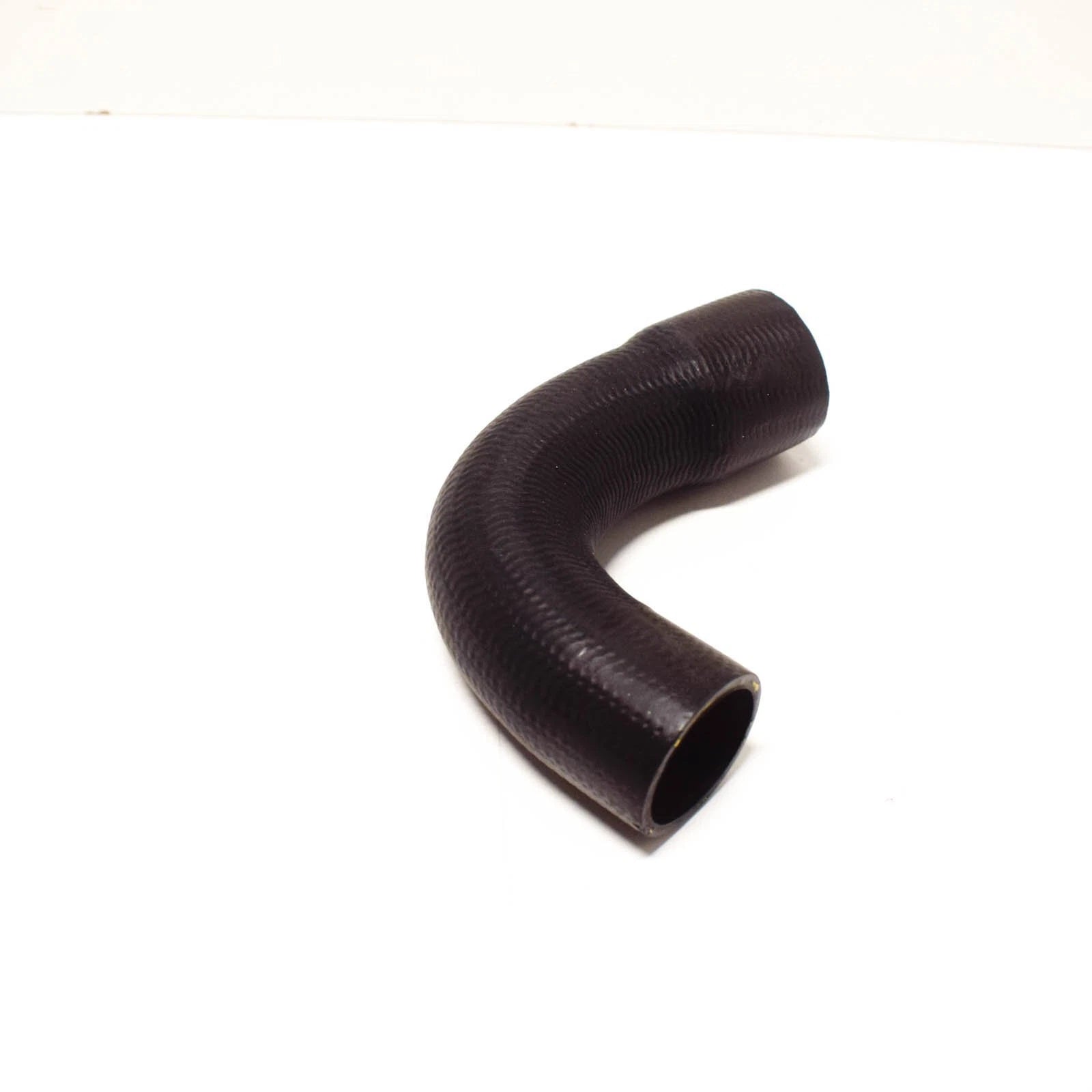 NEW MERCEDES-BENZ SPRINTER 906 LOWER RADIATOR HOSE A9015013182 ORIGINAL