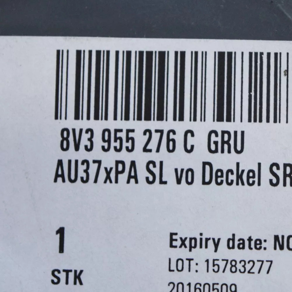 NEW AUDI A3 8V RIGHT HEADLIGHT WASHER CAP 8V3955276CGRU ORIGINAL