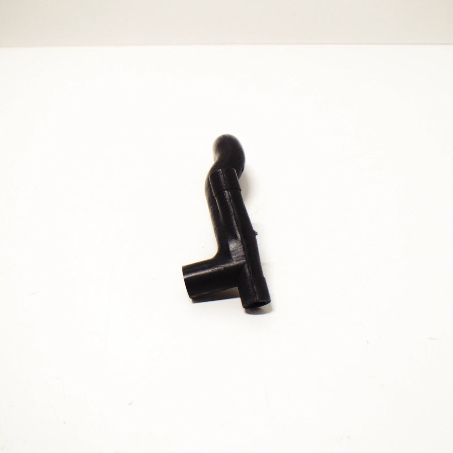 NEW BMW 3 E30 COOLING SYSTEM WATER VENT HOSE 11151721908 1721908 ORIGINAL