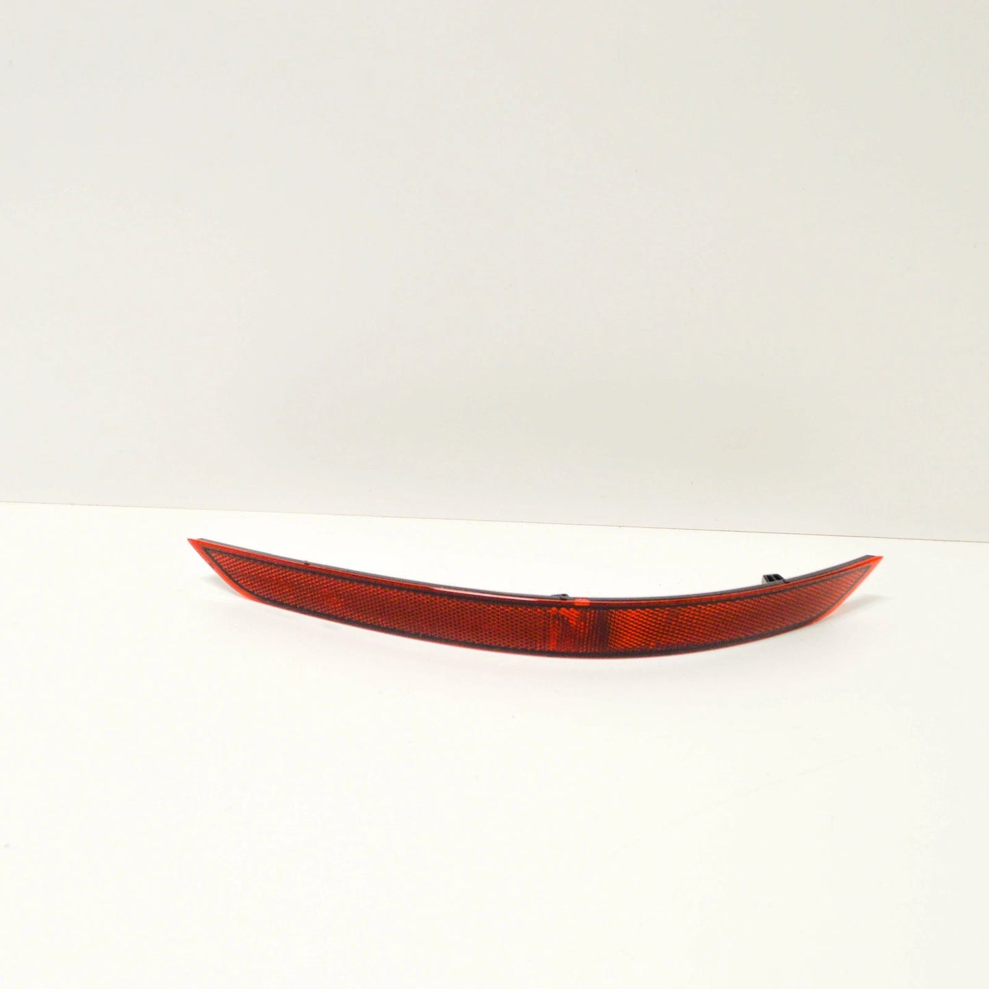 NEW VOLKSWAGEN SHARAN 7N REAR BUMPER LEFT REFLECTOR 7N0945105B