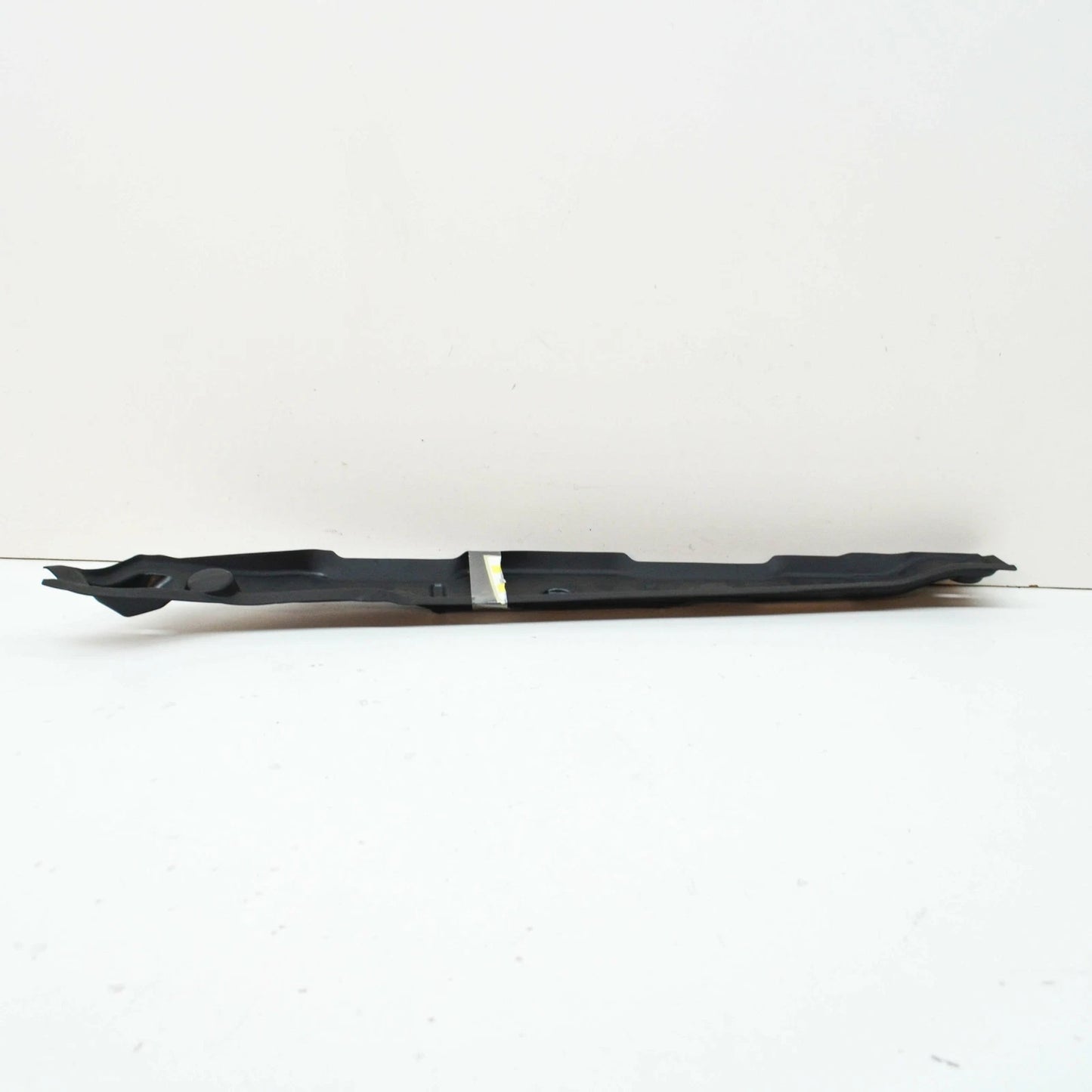 NEW AUDI A6 C8 FRONT RIGHT FENDER WING SEAL COVER 4K0821112 ORIGINAL