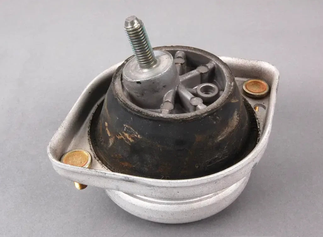 NEW BMW 5 E39 RIGHT ENGINE MOUNT 1092896 22111092896 ORIGINAL