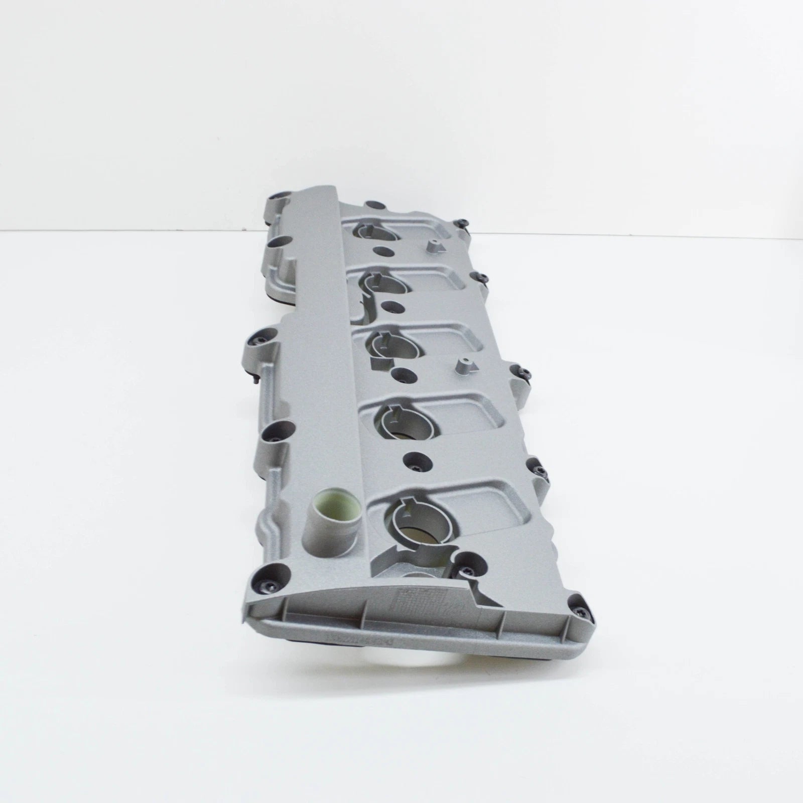 NEW AUDI R8 SPYDER 42 ENGINE RIGHT VALVE COVER 07L103472D ORIGINAL