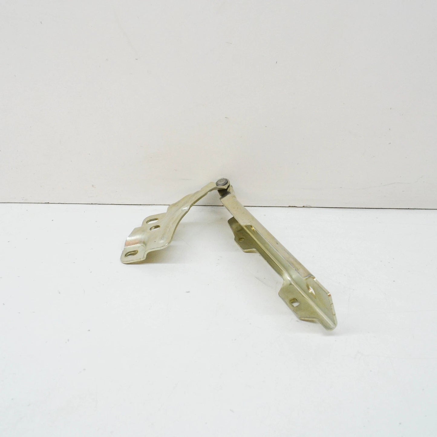 NEW AUDI A1 SPORTBACK GB FRONT LEFT BONNET HOOD HINGE 82A823301 ORIGINAL