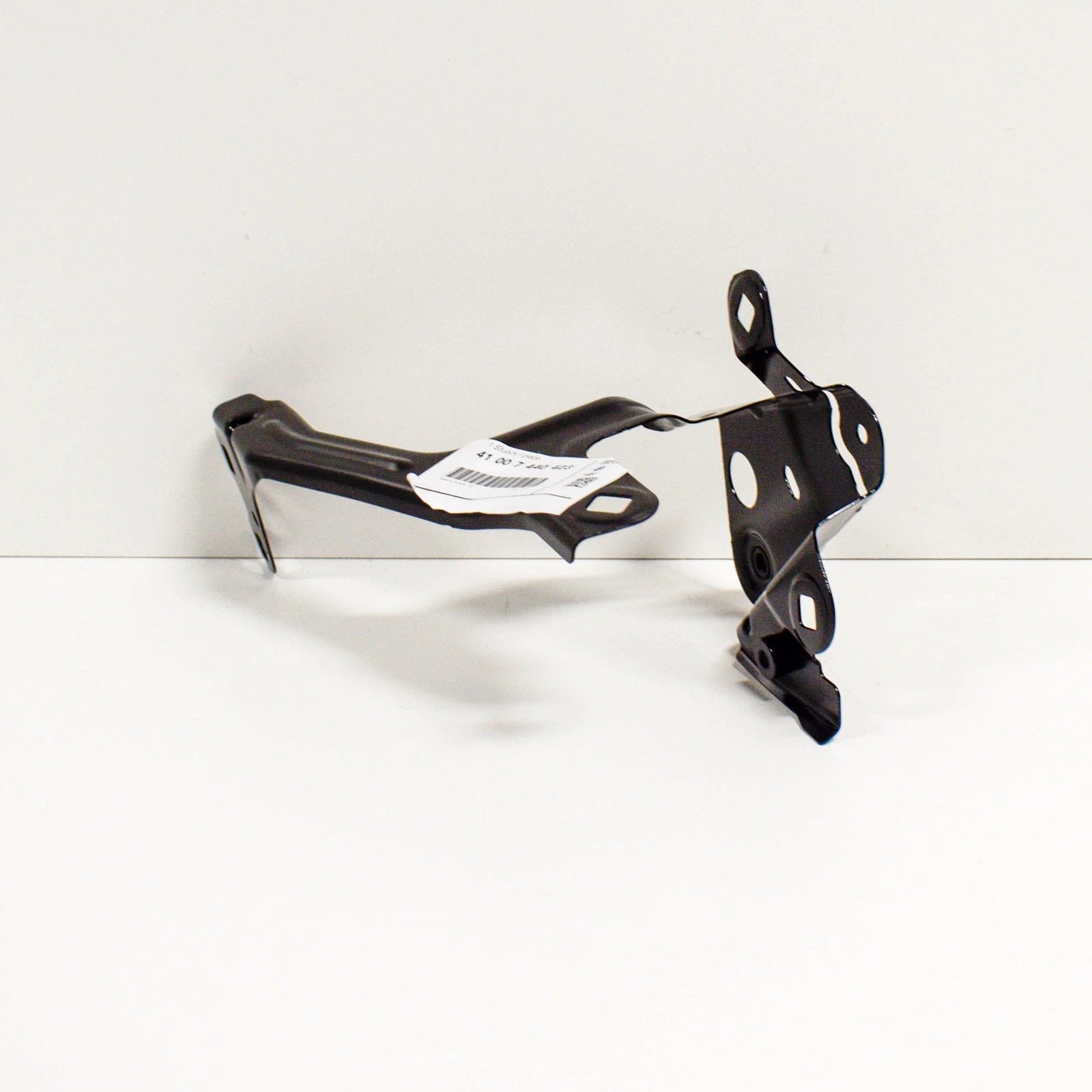 NEW BMW 5 G30 FRONT LEFT SIDE PANEL BRACKET 41007440423 ORIGINAL