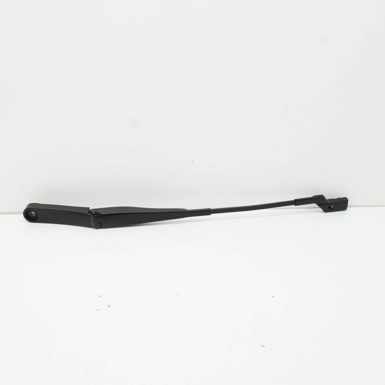 NEW VOLKSWAGEN AMAROK 2H FRONT WIPER ARM LHD 2H1955410B ORIGINAL