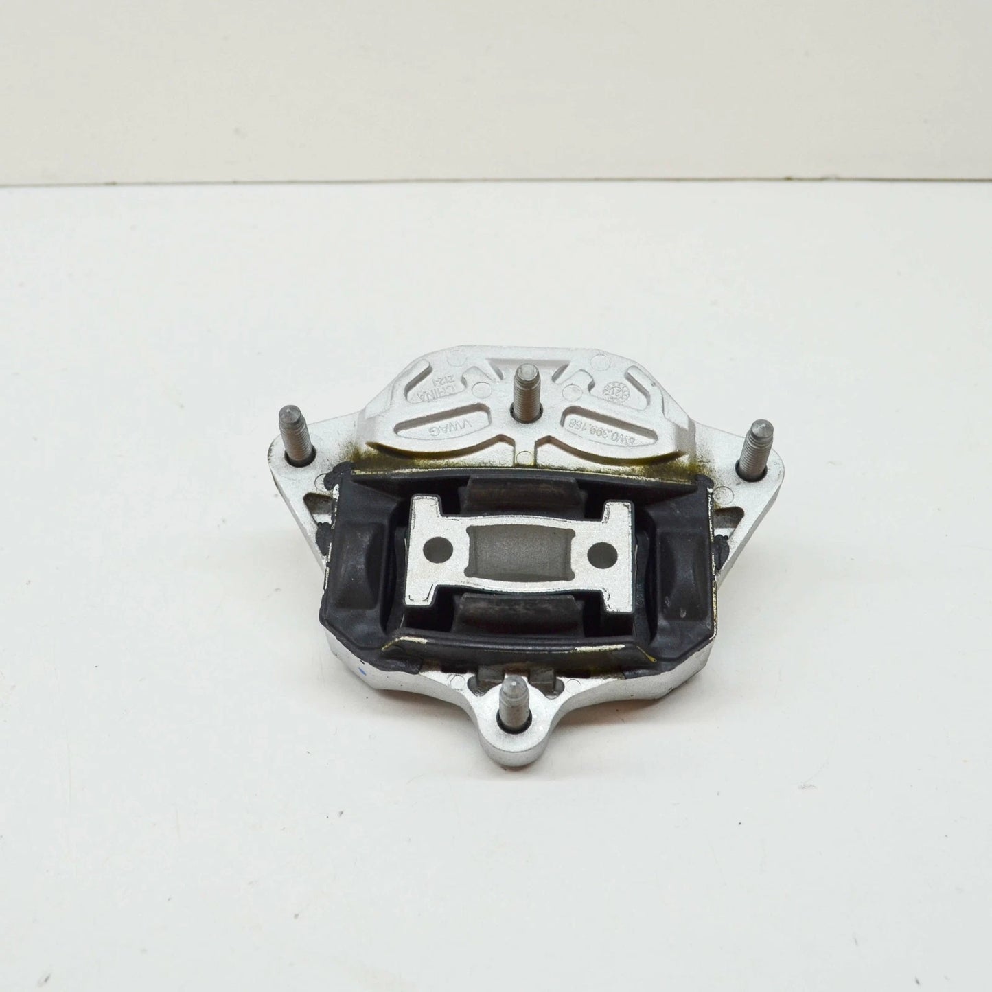 NEW AUDI A4 B9 AUTOMATIC TRANSMISSION MOUNT 8W0399156BH