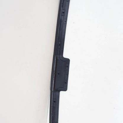 new audi q7 4m front bonnet hood weather strip 	4m0823126 original