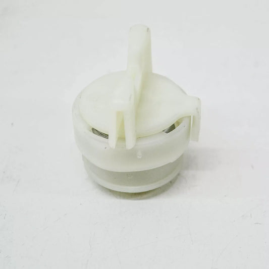 NEW VW TOURAN 5T MK2 REAR OUTER TAIL LIGHT SECURING ELEMENT 5TA945300